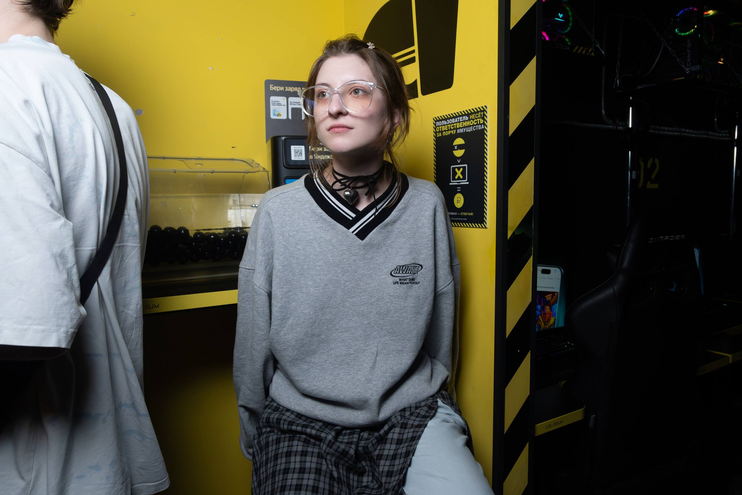 Репортаж в киберспортивном клубе Kolizeum. Фотограф мероприятий в Москве