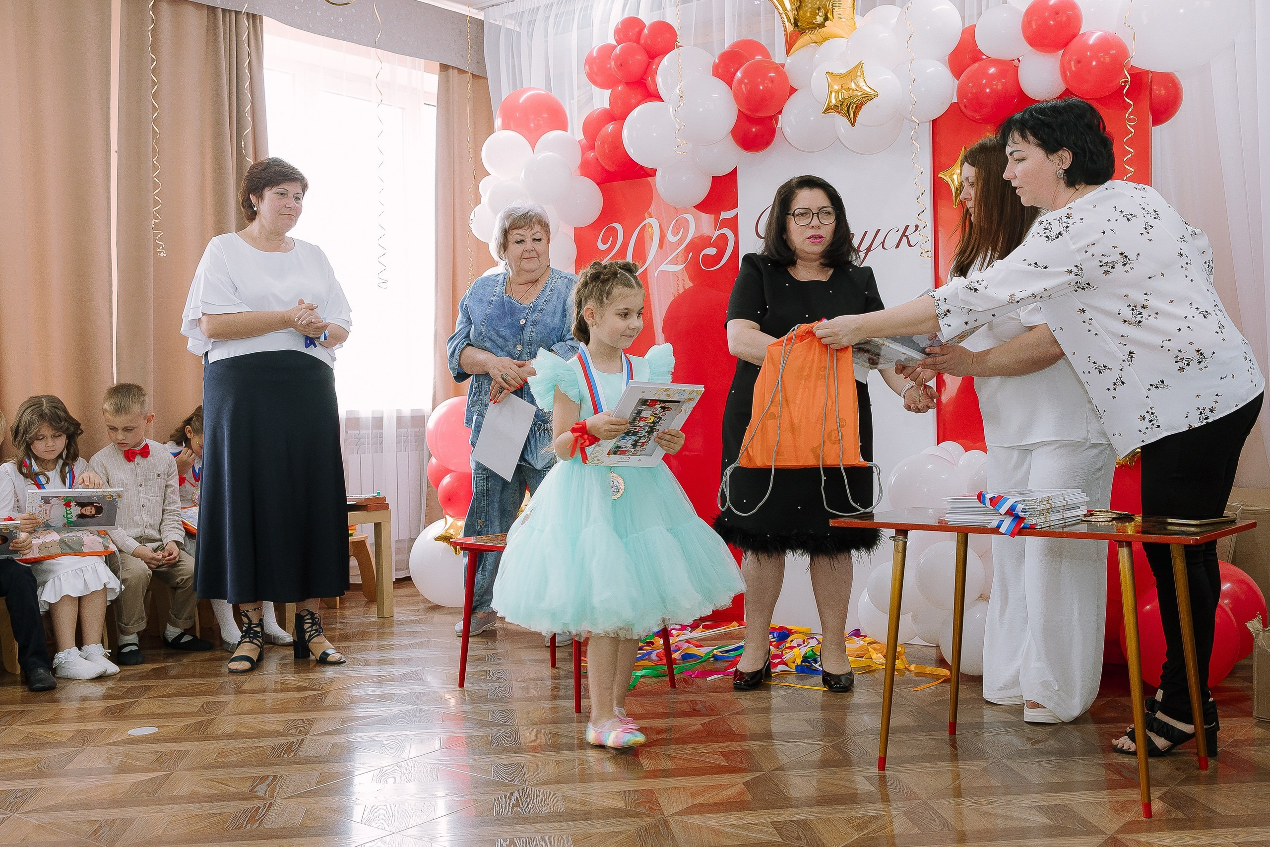 Выпускной в ДС 26. Выпускные альбомы Натальи Бутко: Новороссийск, Анапа, Геленджик