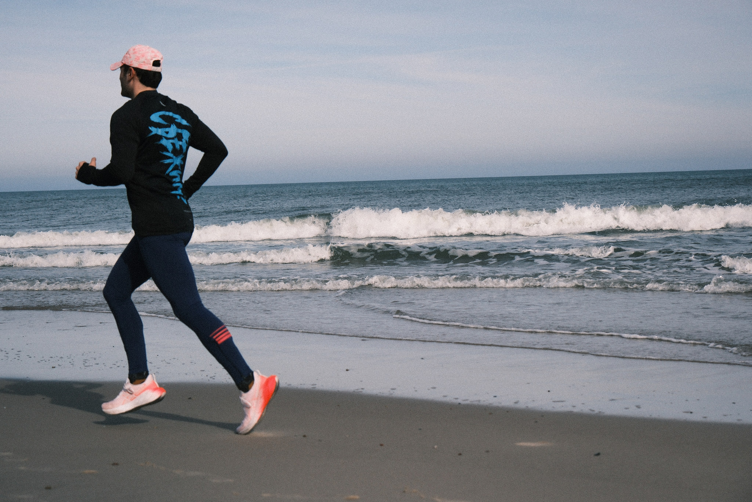 «Сбежим?». M. Neizvestniy — уличная и спортивная фотография