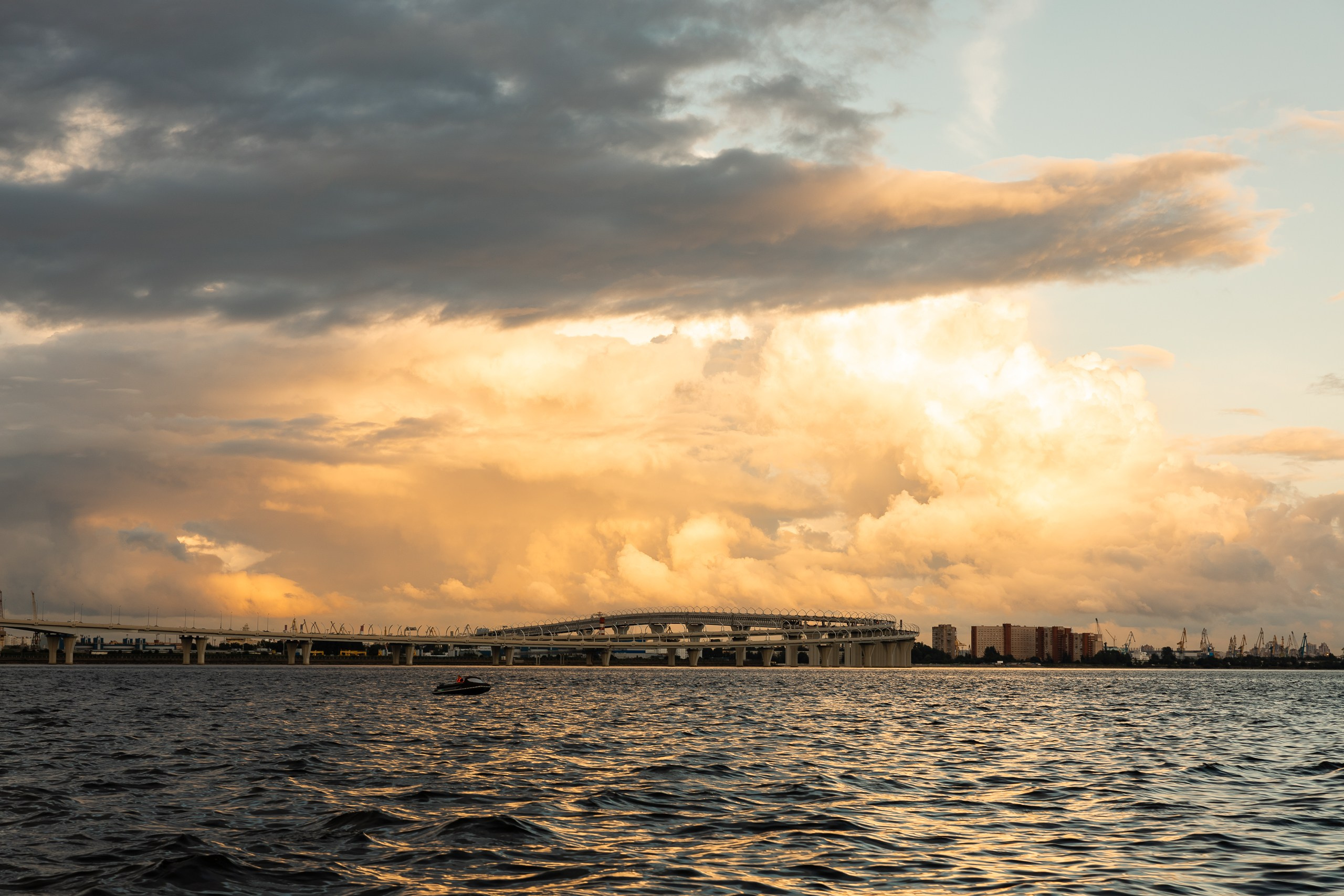 Экскурсия на двухпалубном теплоходе по Неве. Фотограф в Санкт-Петербурге — Сергей Петров