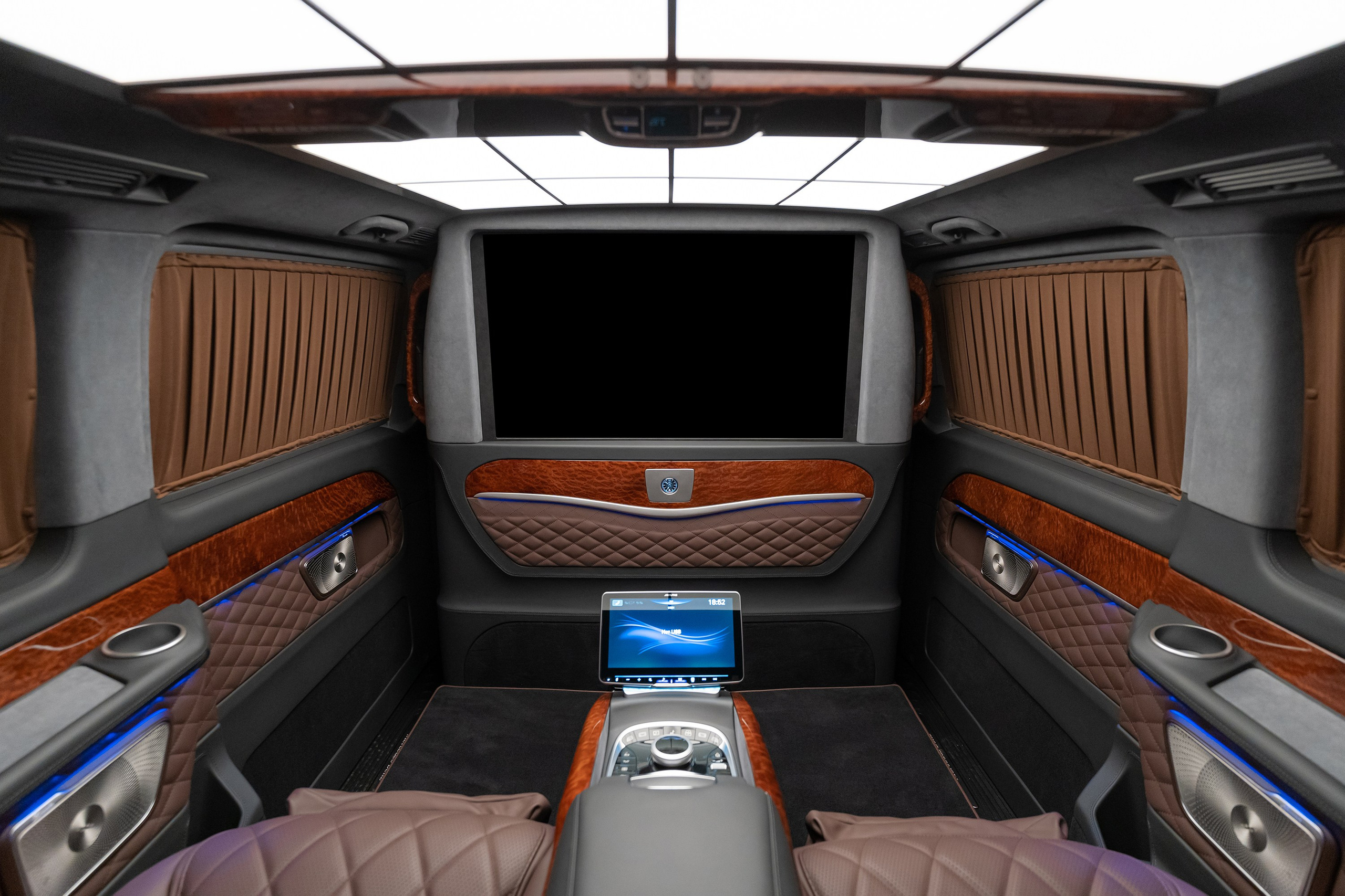 V-Class Dark Rum. Автомобильный фотограф в Москве | Базилев Александр