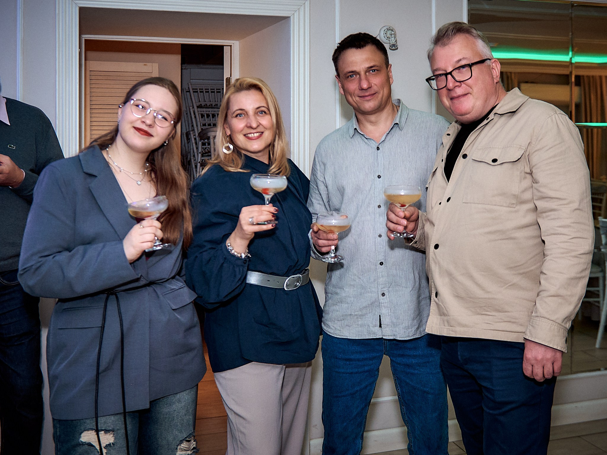 55 лет 💕. Свадебный фотограф, видеограф, рилсмейкер в Санкт-Петербурге и Москве