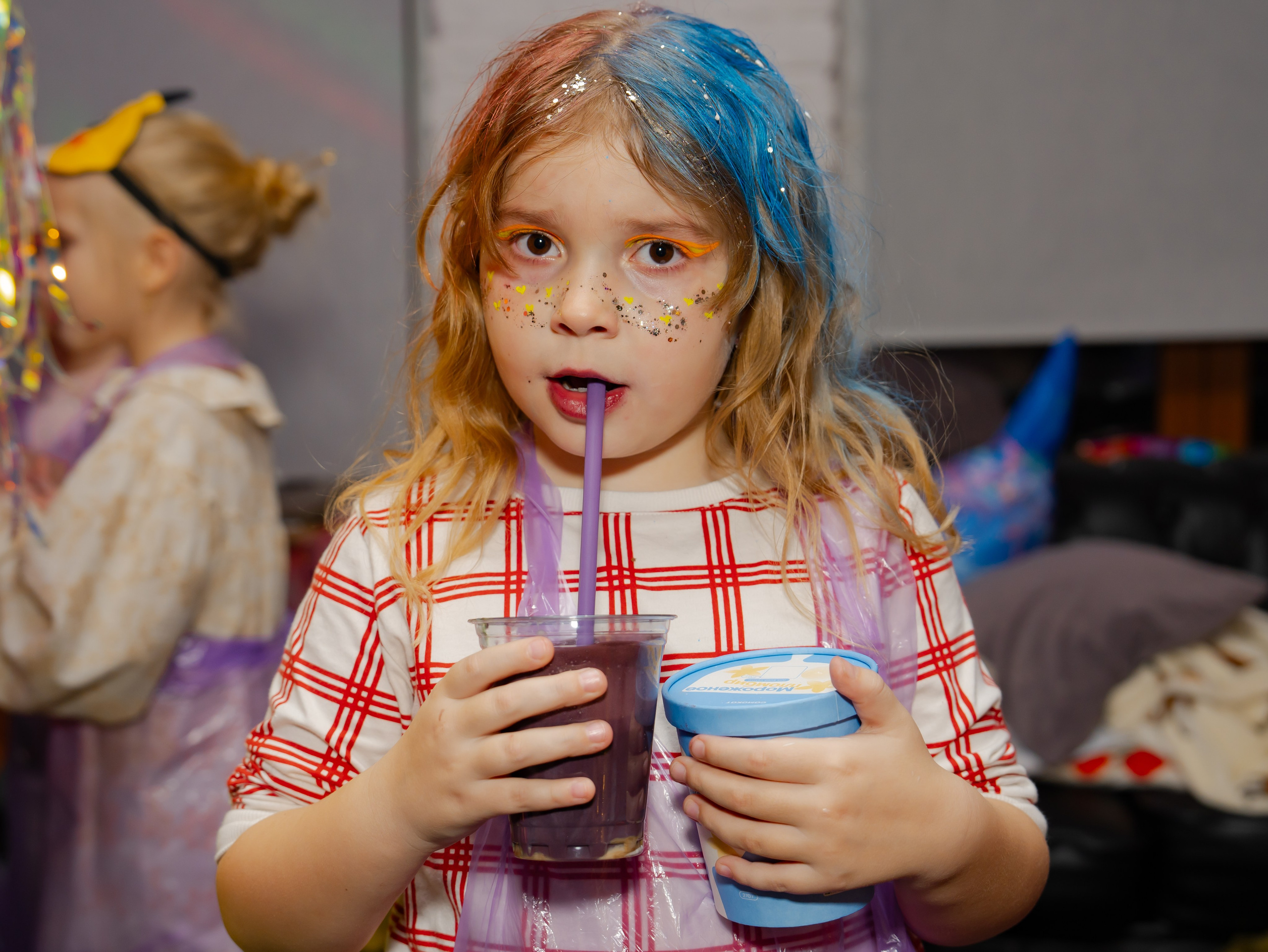 Битва подушками. Крамер Юлиана детский и семейный фотограф