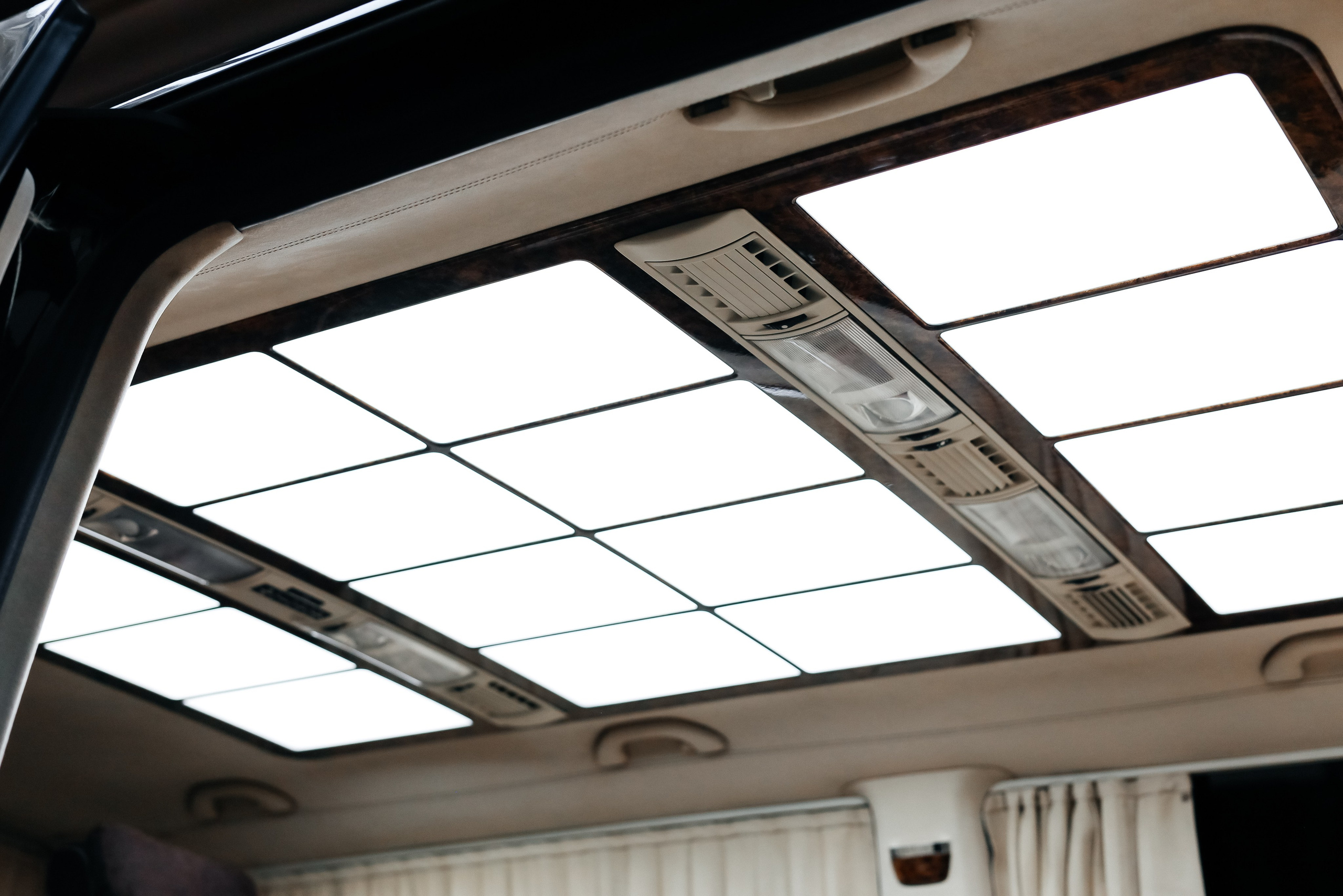 𝒱𝑜𝓁𝓀𝓈𝓌𝒶𝑔𝑒𝓃 𝒞𝒶𝓇𝒶𝓋𝑒𝓁𝓁𝑒. Wedding Photographer from St.Petersburg