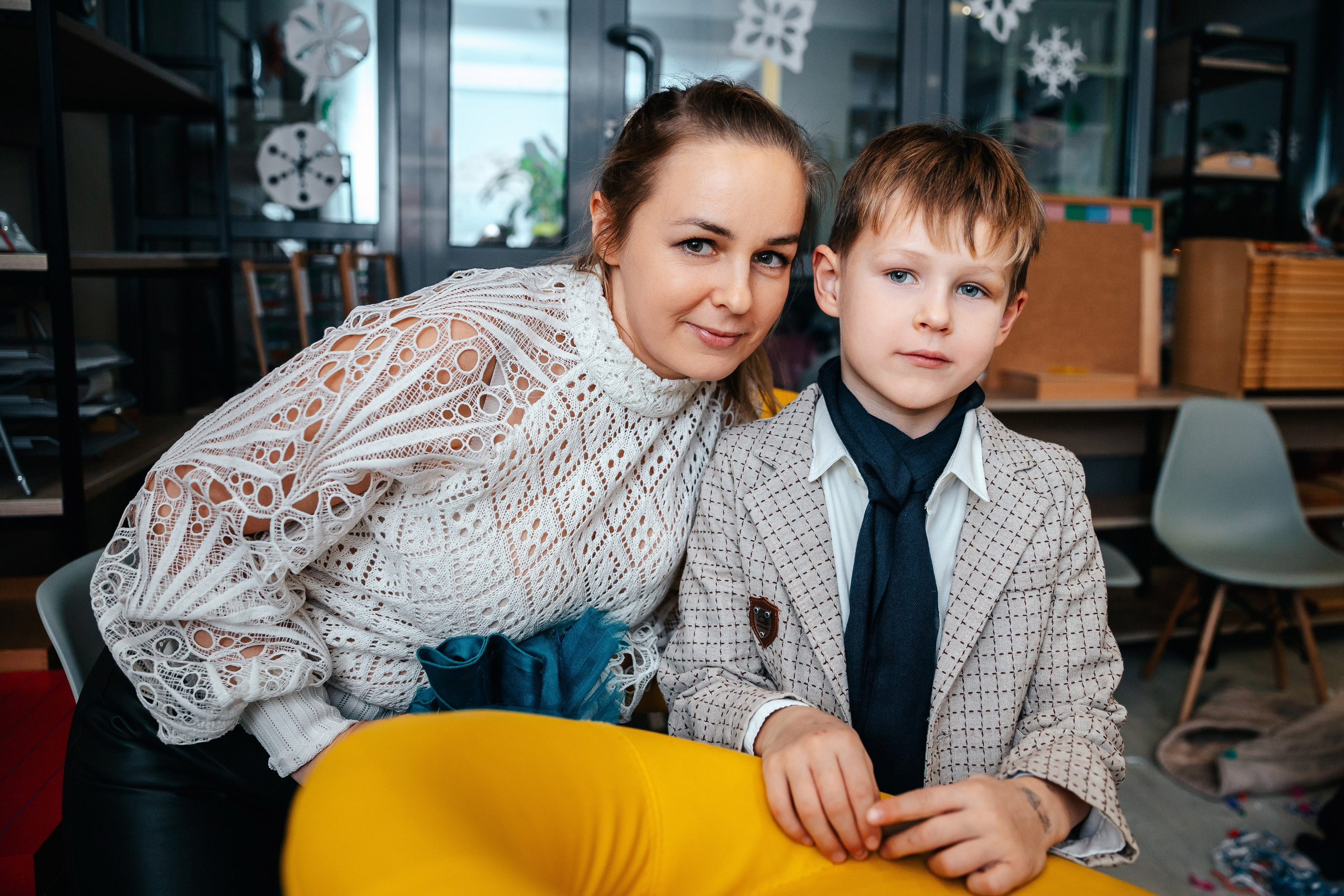 Новогодний утренник в Монтессори-школе. Семейный lifestyle фотограф в Санкт-Петербурге Людмила Пахомова