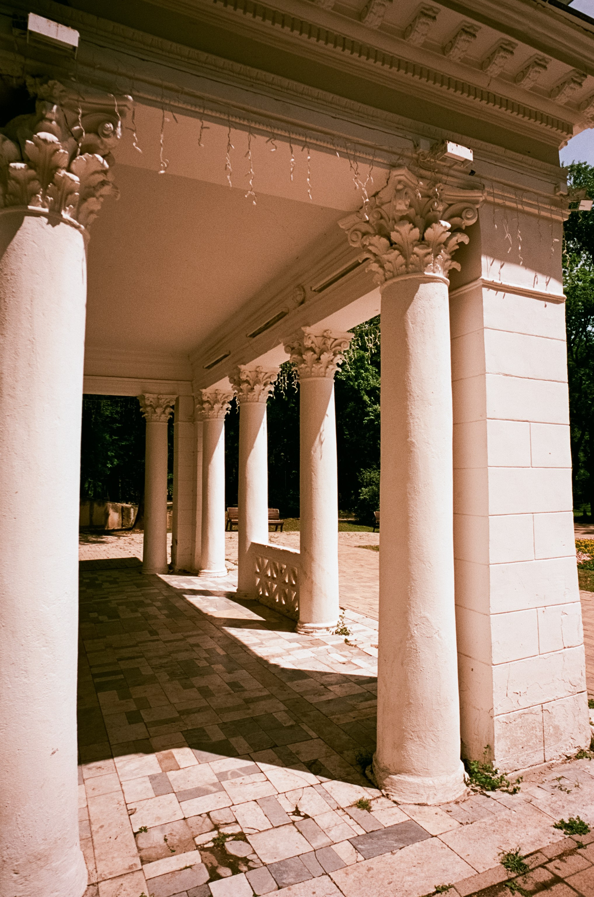 6 мая Парк Ессентуки / Voigtlander BESSA-T / Kodak Aerocolor IV