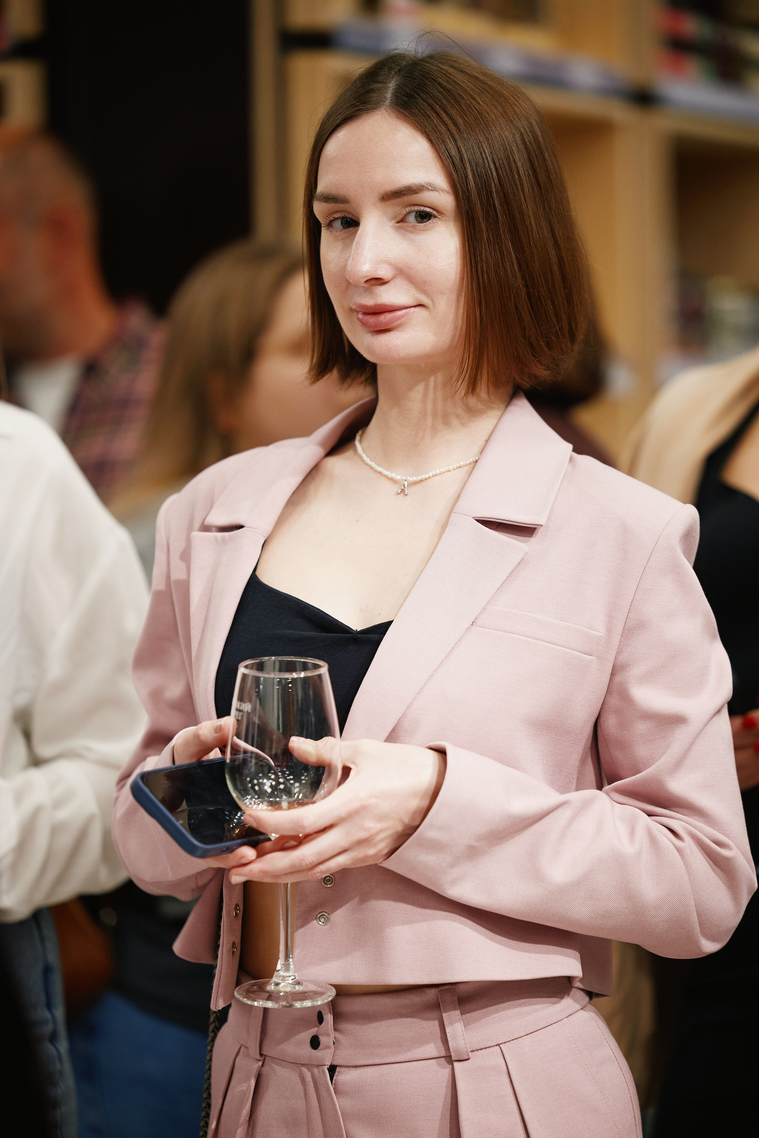 Иммерсивный спектакль в Винном клубе CHATEAU TAMAGNE 21.05. Свадебный репортажный фотограф краснодар максим дремов дрёмов фотосессия студия цена