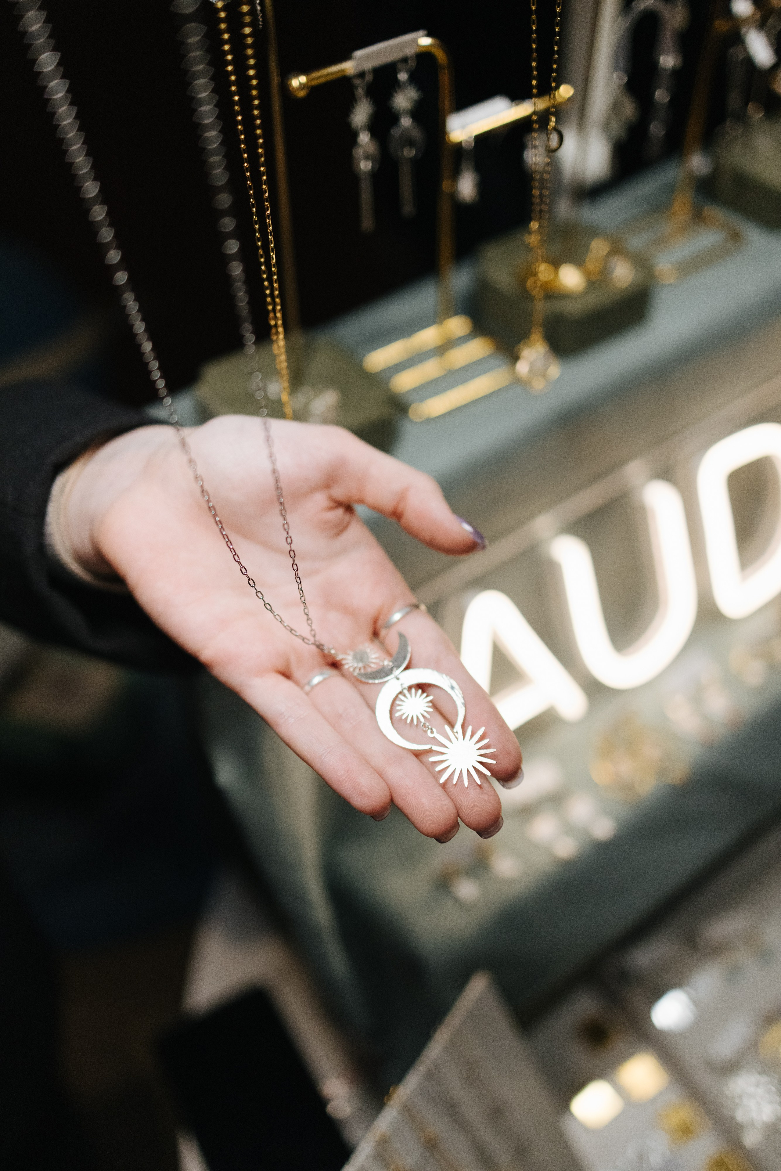 7–8 марта 2025 в пространстве «Три вокзала. Депо» / День 2 / фото Валерий Белобеев. Фотоотчеты «Ламбада-маркета»