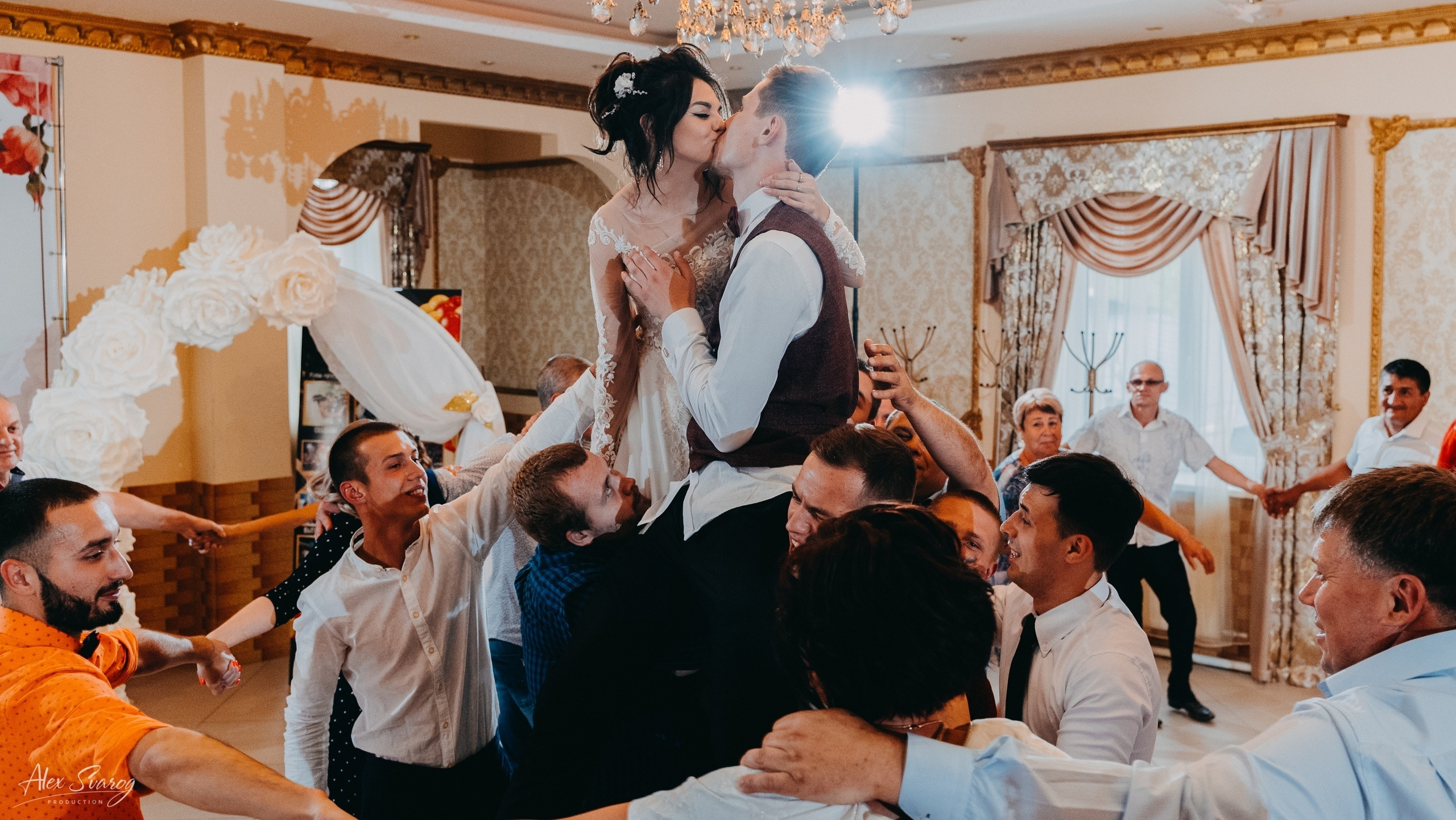 Красивые свадебные фото в Орехово-Зуево. Свадебный и репортажный фотограф-видеограф Москва и Московская область