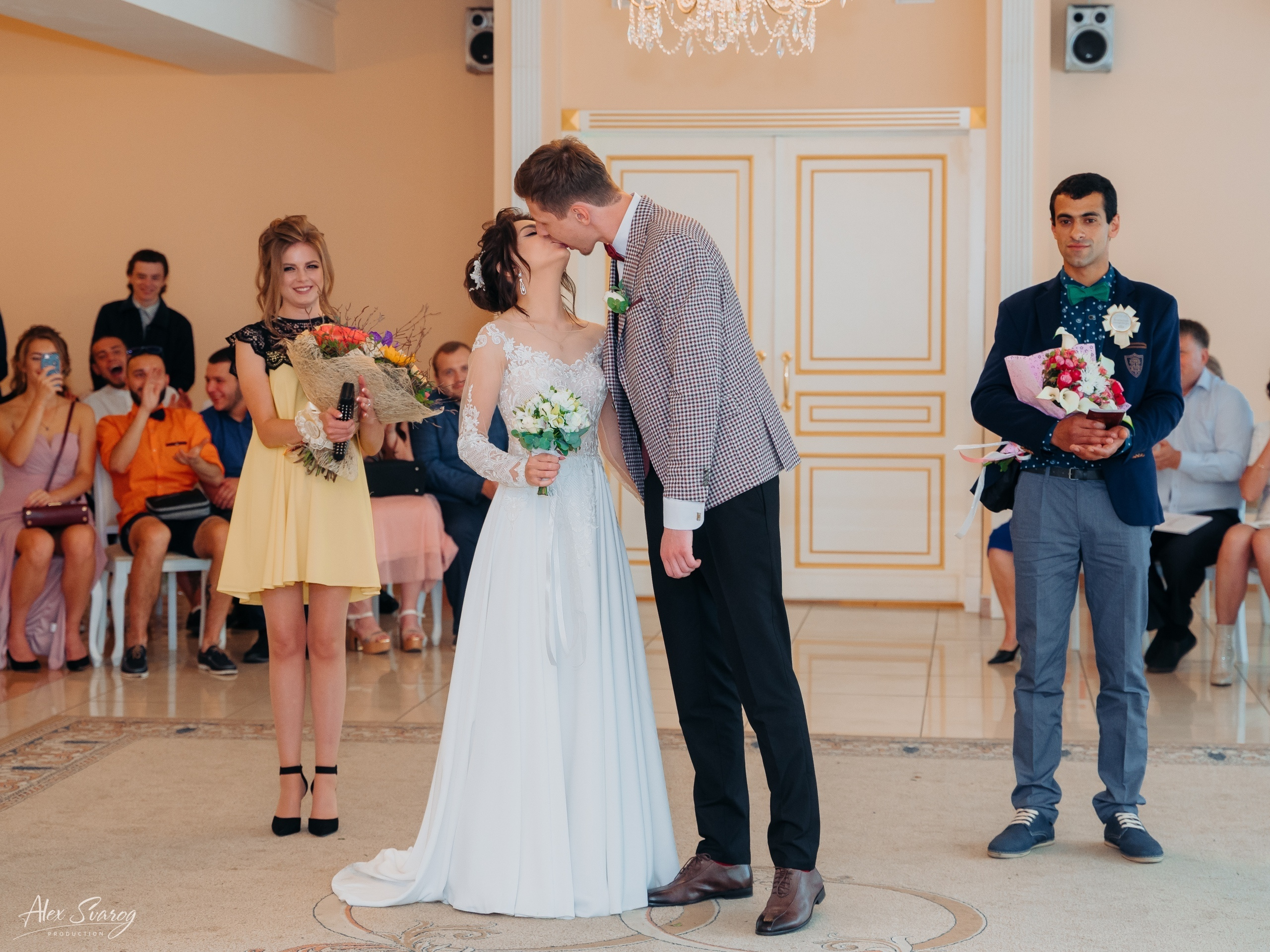 Красивые свадебные фото в Орехово-Зуево. Свадебный и репортажный фотограф-видеограф Москва и Московская область