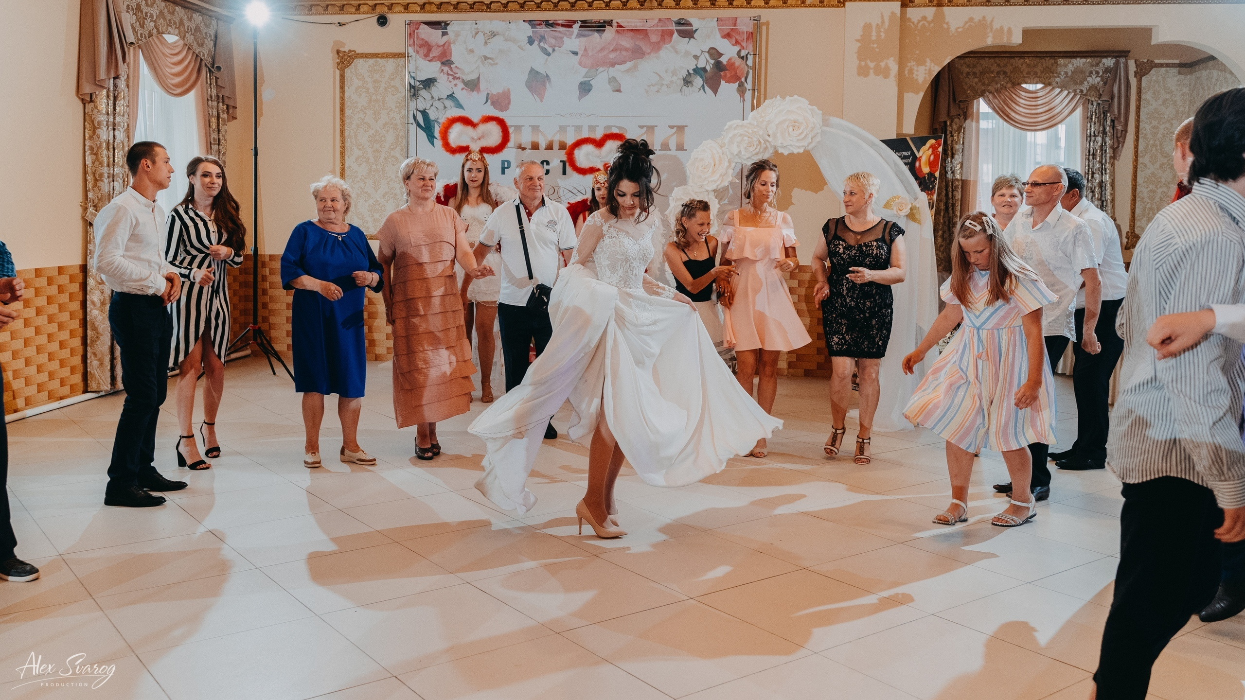 Красивые свадебные фото в Орехово-Зуево. Свадебный и репортажный фотограф-видеограф Москва и Московская область