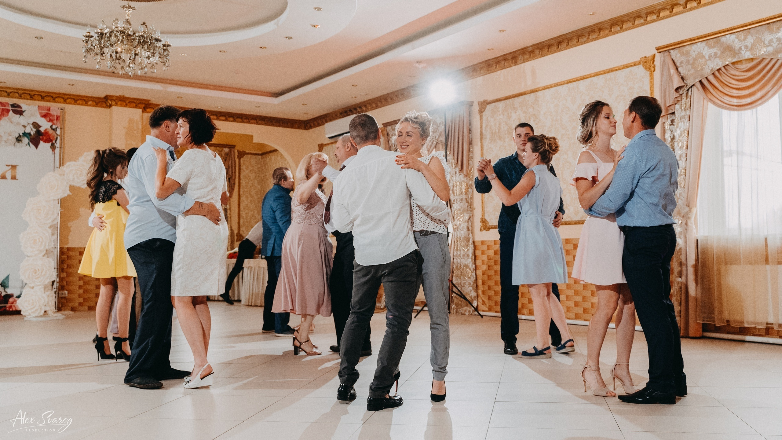 Красивые свадебные фото в Орехово-Зуево. Свадебный и репортажный фотограф-видеограф Москва и Московская область