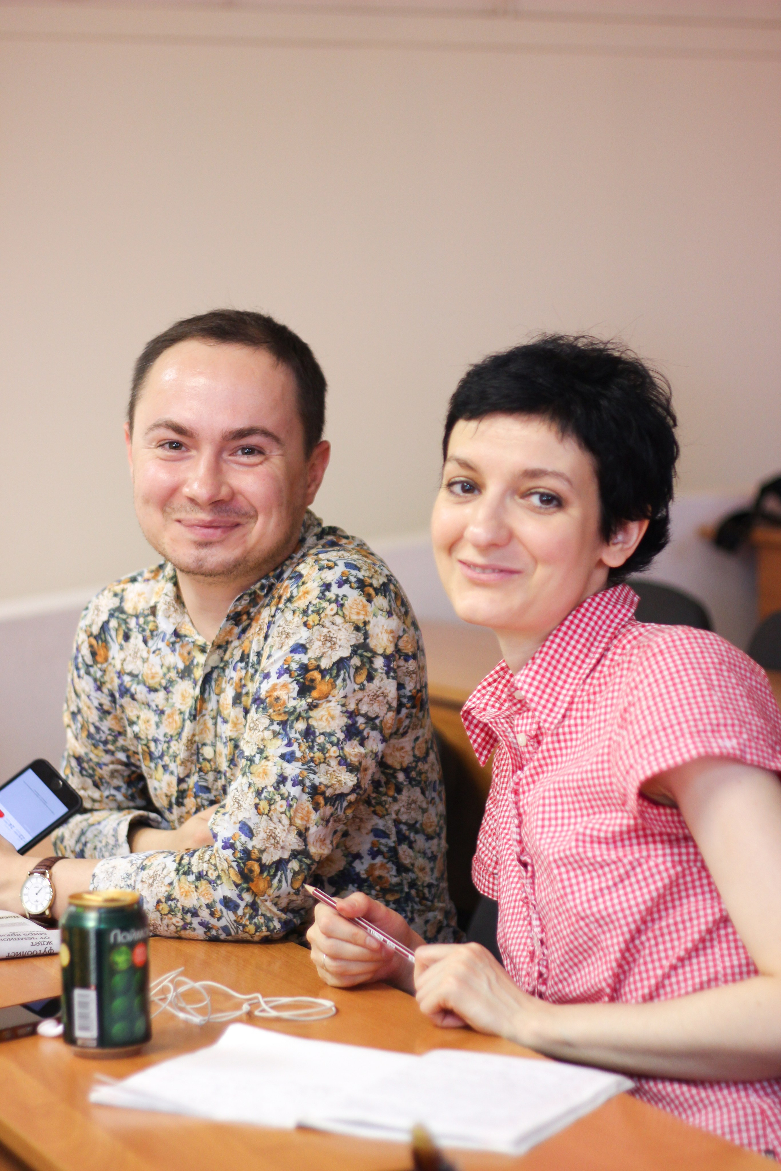 Презентация книг Гузели Яхиной и Алексея Иванова. Творческие фотосессии в Москве. Фотоальбом лидера группы ЯЛО