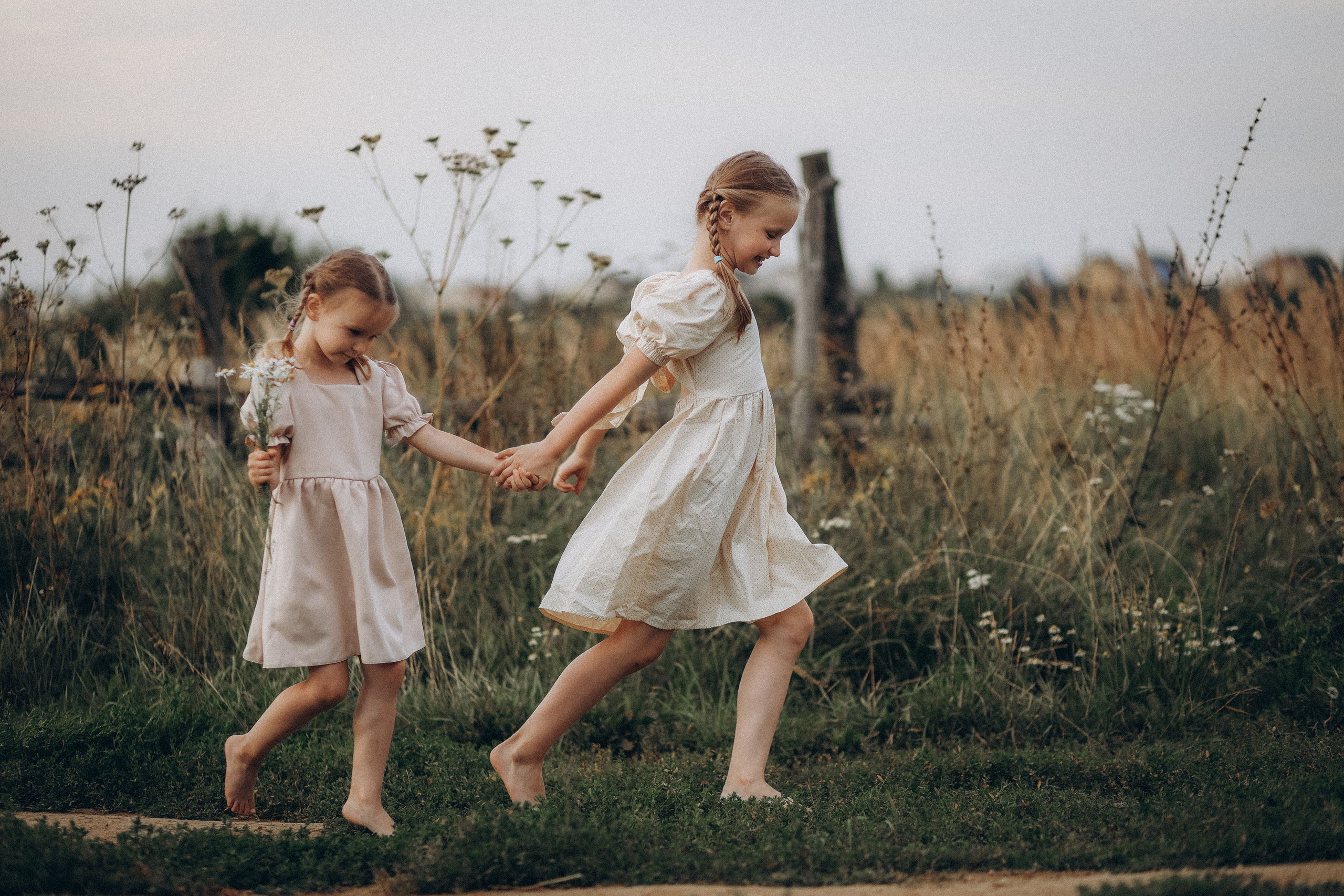 Летняя фотосессия фотосессия в деревне. Фотограф Владимир Москва