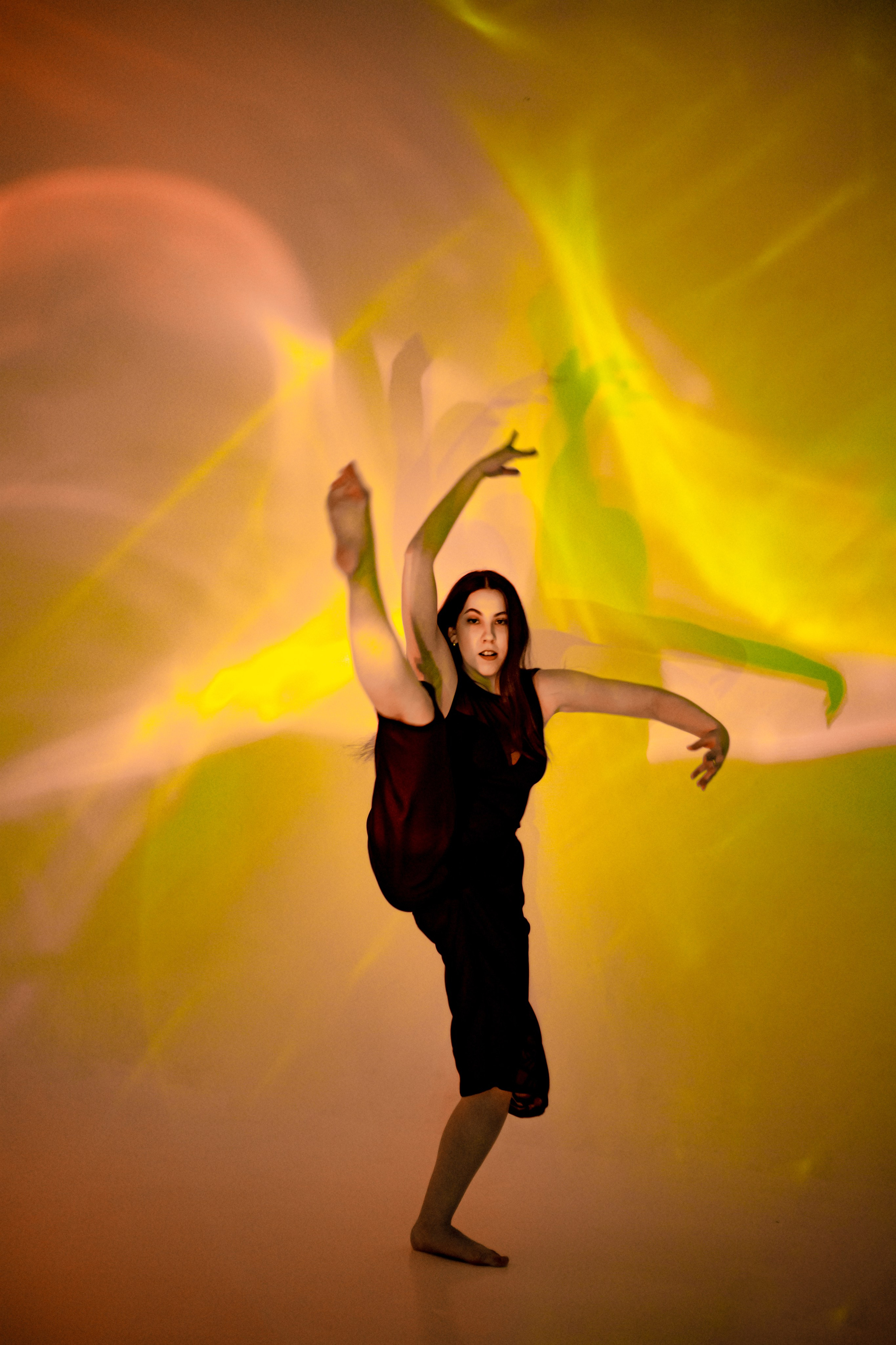 Магия танца: Солнце и Вода. Арт-фотограф Крис Л. в Тобольске: портрет, семейные, свадьбы