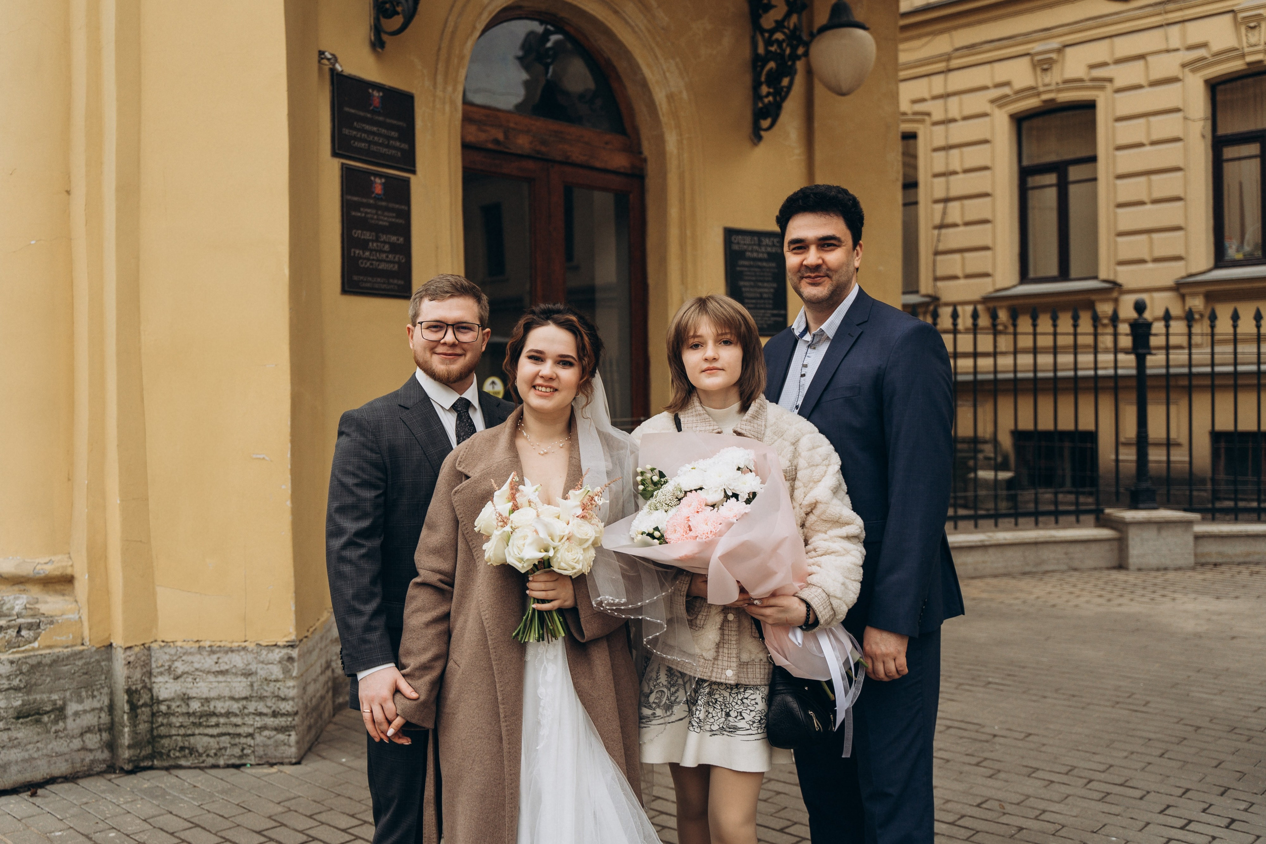 Наш свадебный день (Лахта плаза, Юсуповский дворец, Петроградский загс). Фотограф в Санкт-Петербурге — Лучина Екатерина