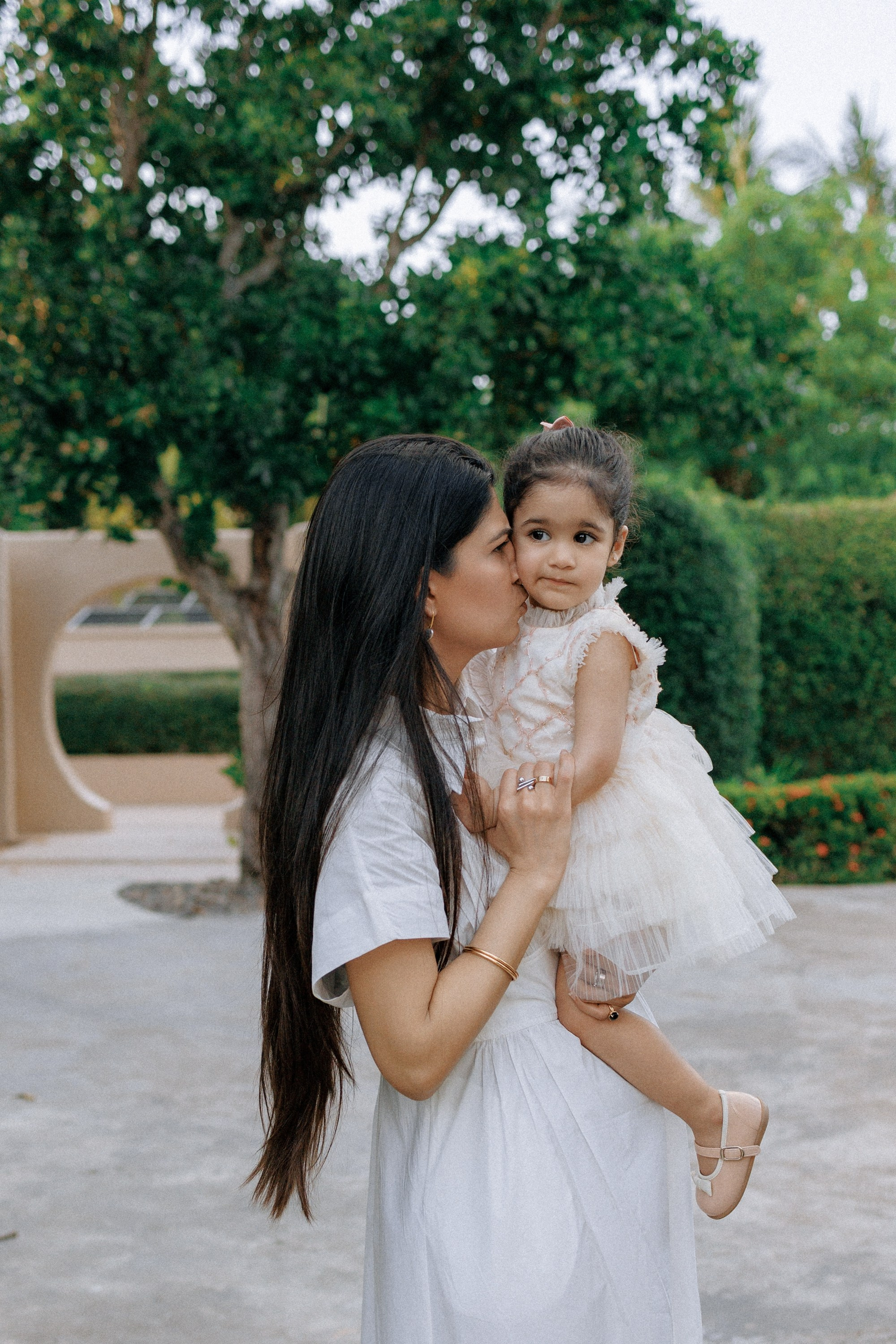 Family photoshoot in Phuket, Thailand. Fedor Lemeshko — Destination Wedding and Family Lifestyle photographer