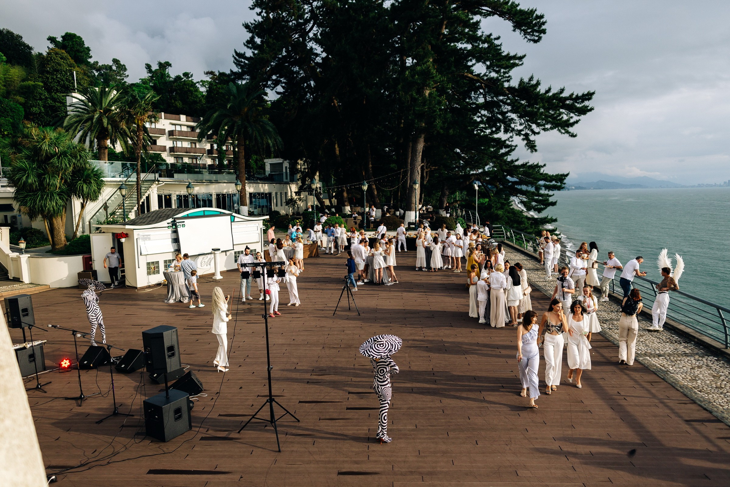 White party в Castello Mare. Фотограф Батуми | Lera Rawlick