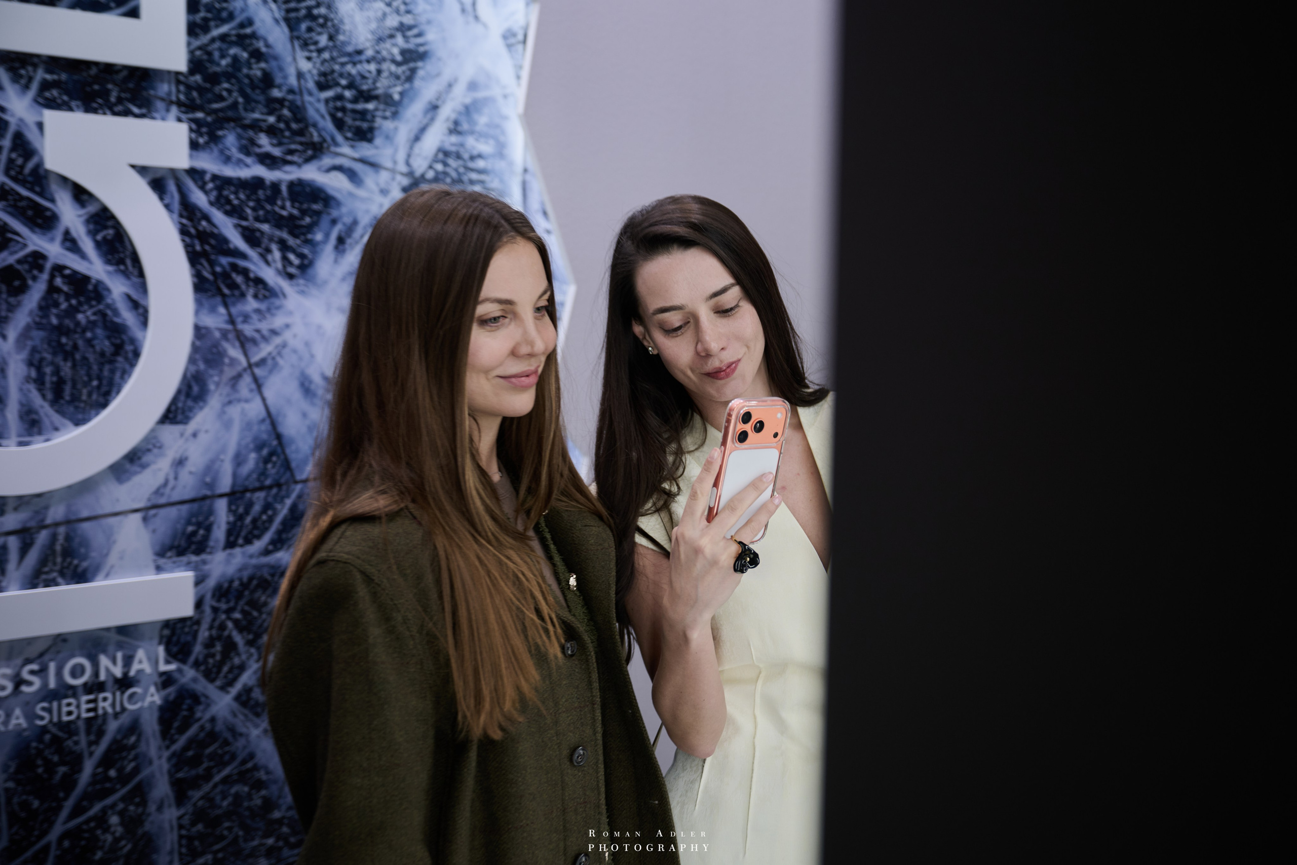 АРТ Россия 2026. Фотограф Роман Адлер