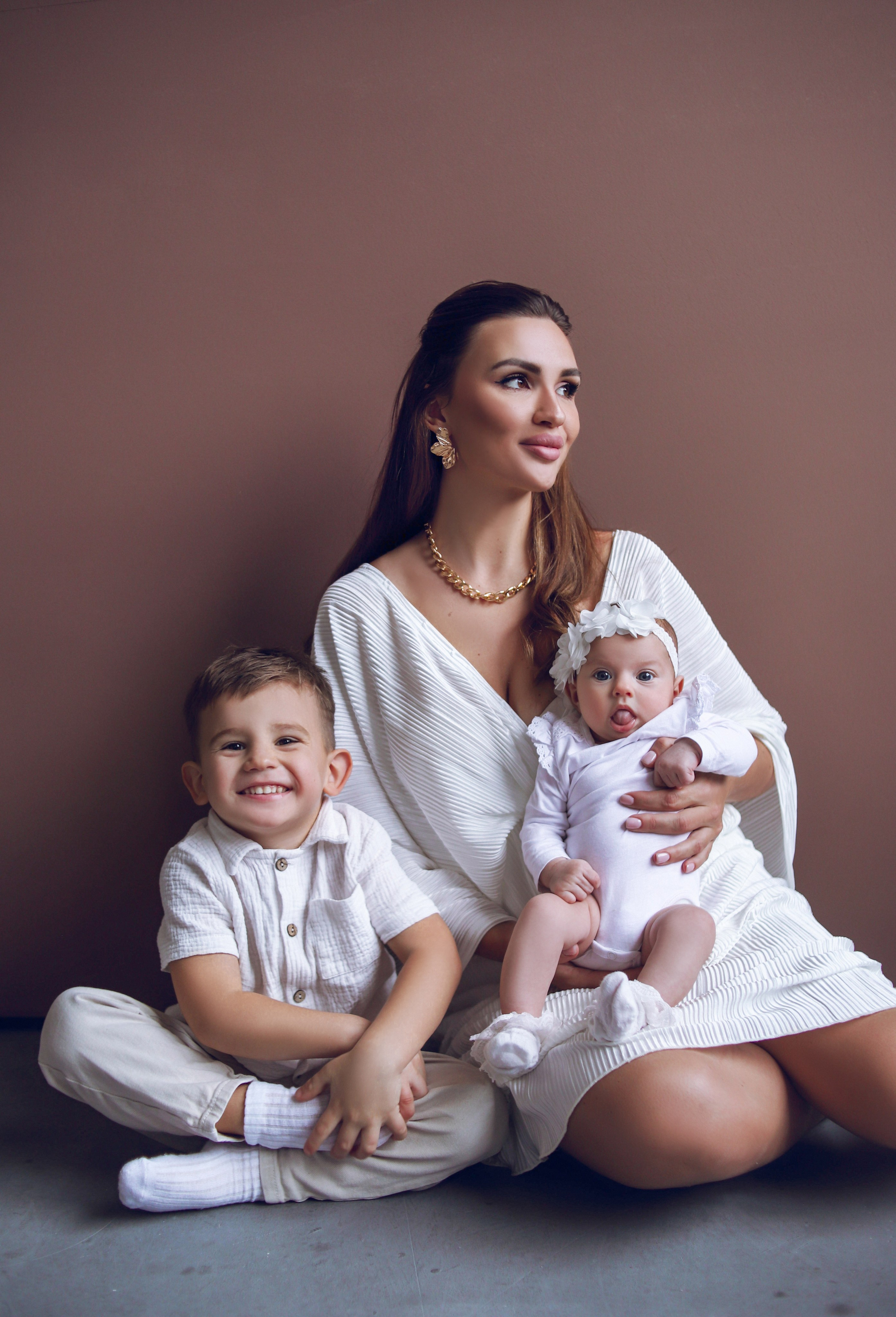 Семейная фотосессия или съёмка от 3-х человек