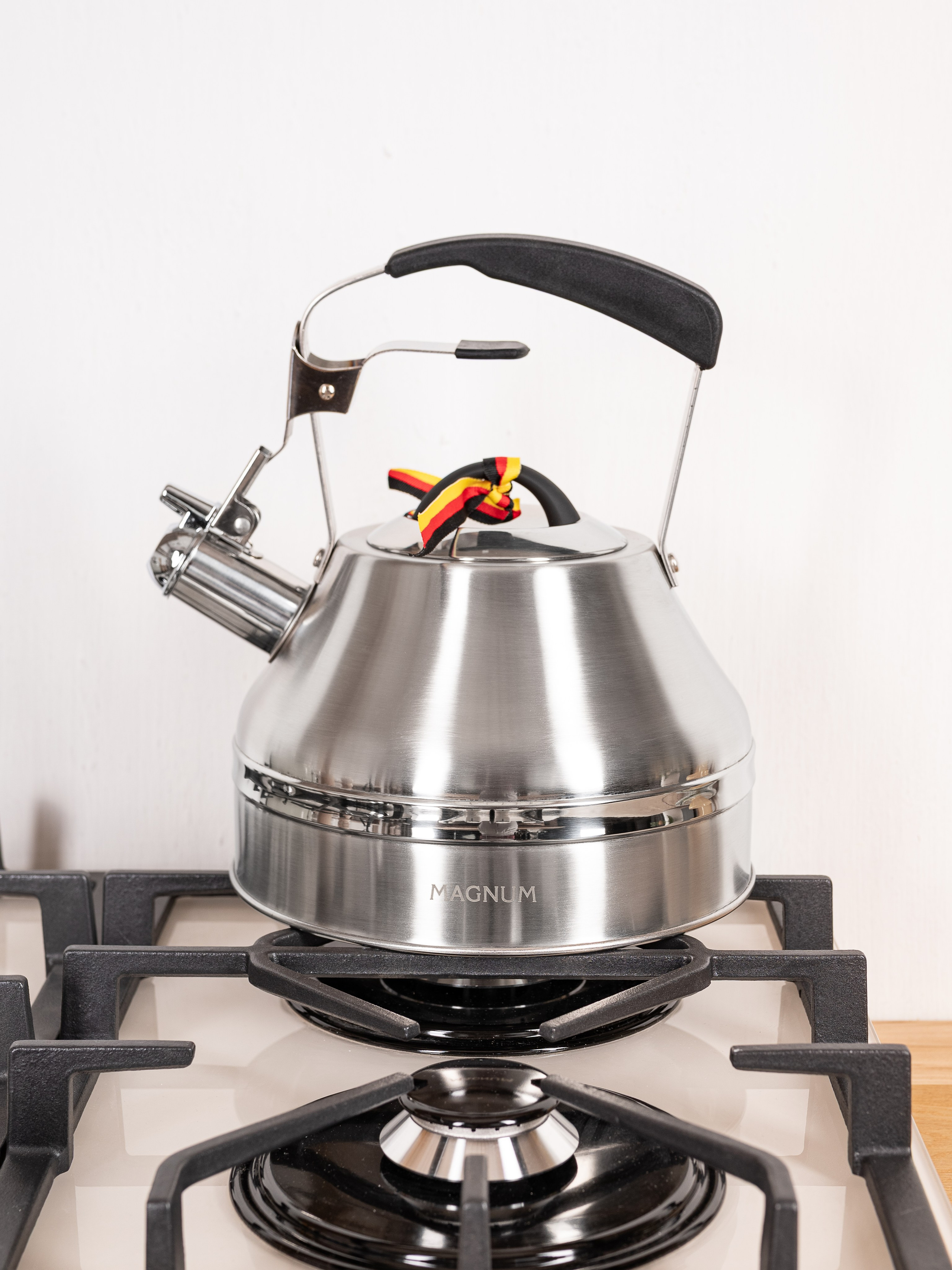 Чайники стальные серия 1. Предметный фотограф, фото для маркетплейсов Пятигорск, КМВ