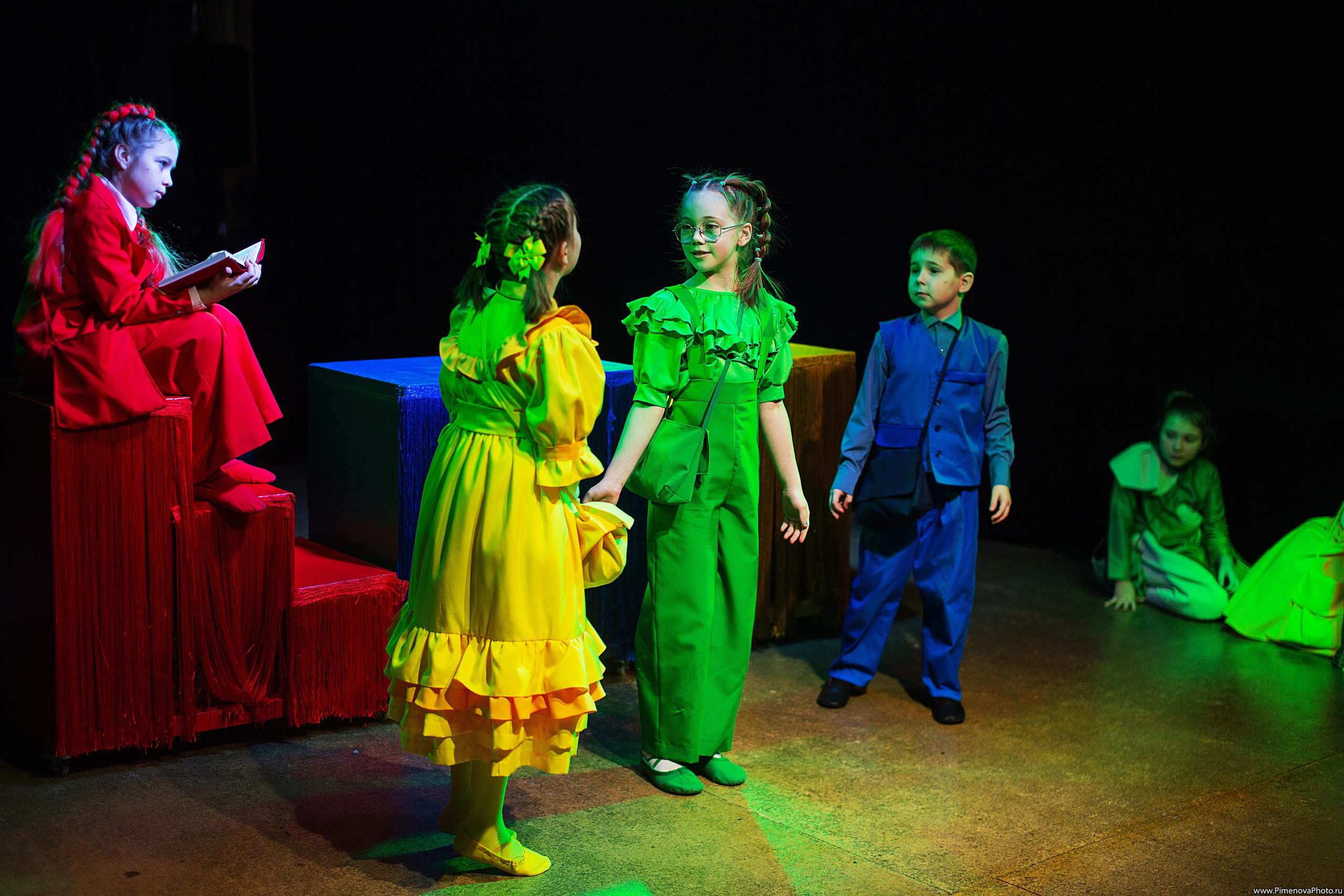 Карандаши «Театрум» ДТЦ, февраль. Семейный и детский фотограф в Петрозаводске