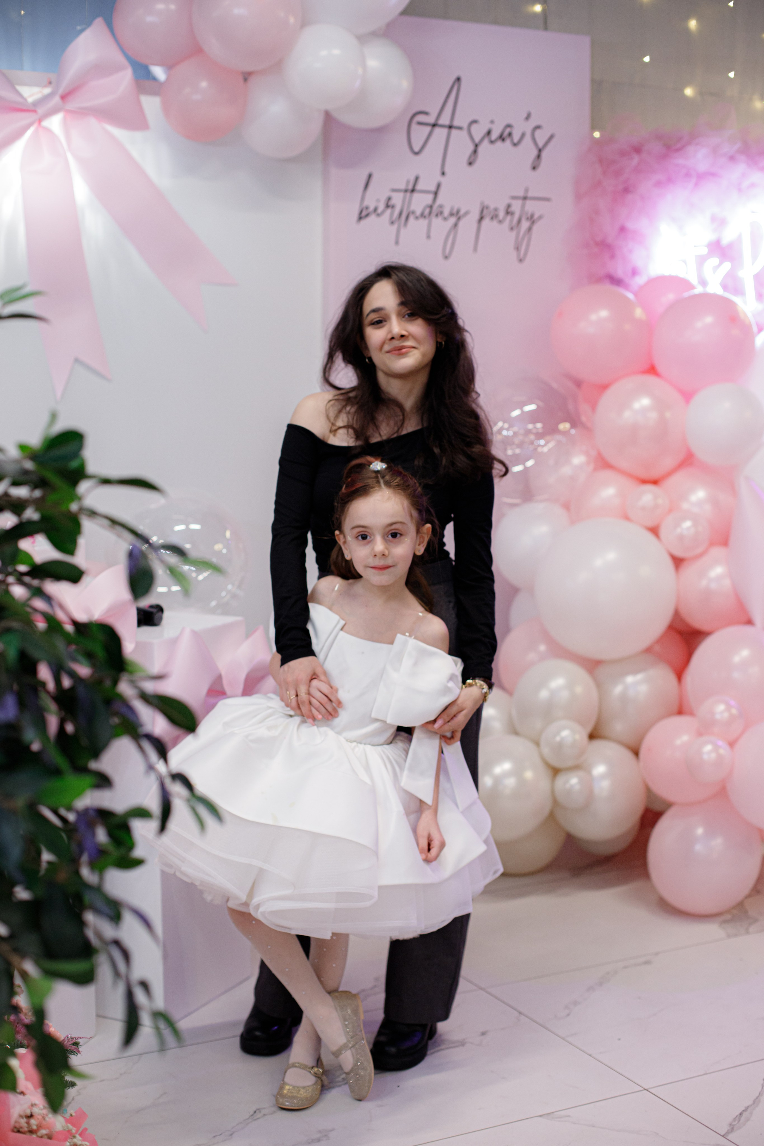 ASIA'S BIRTHDAY PARTY. Photokarish