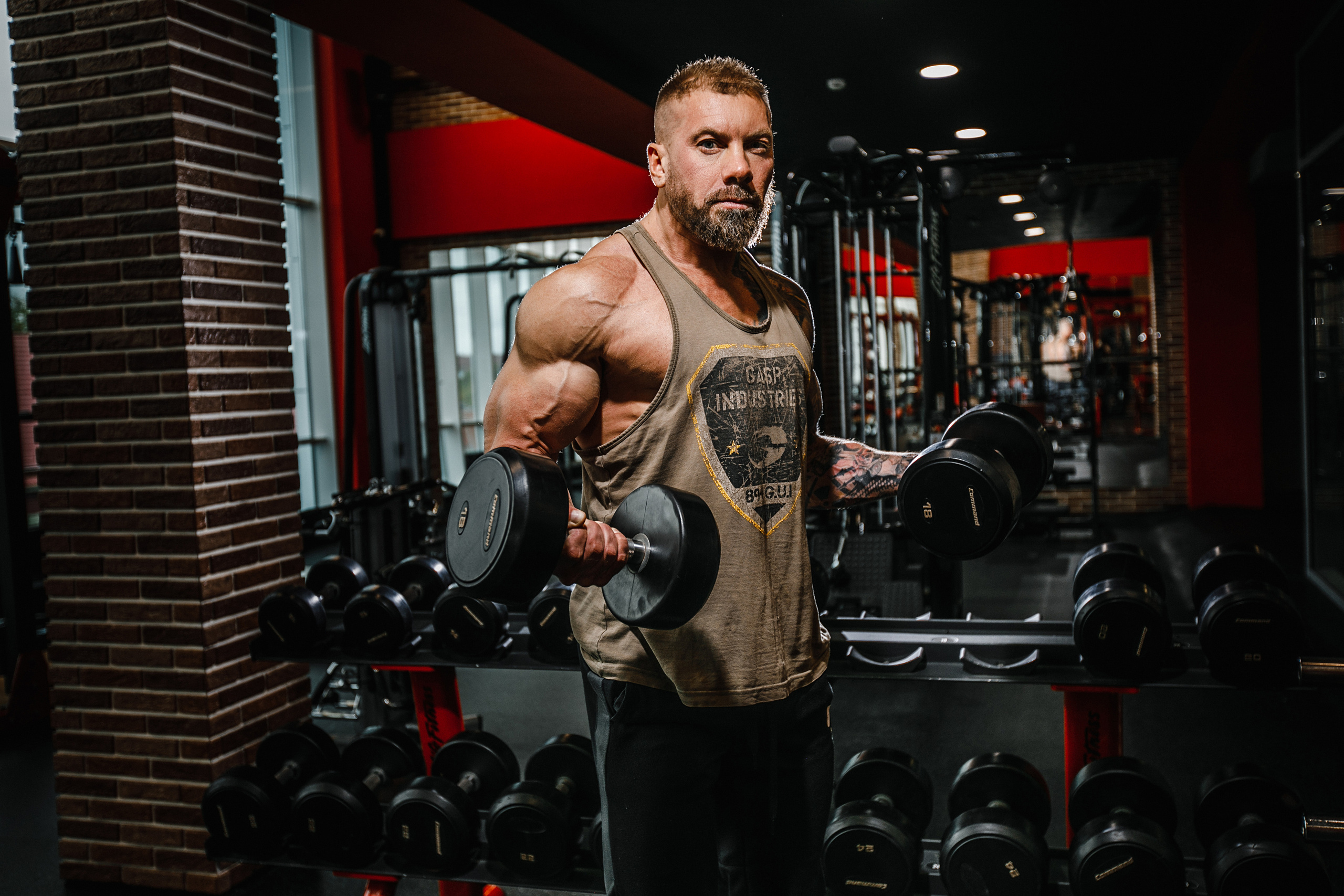 Strong. Роман Урумбаев фотограф Нижневартовск