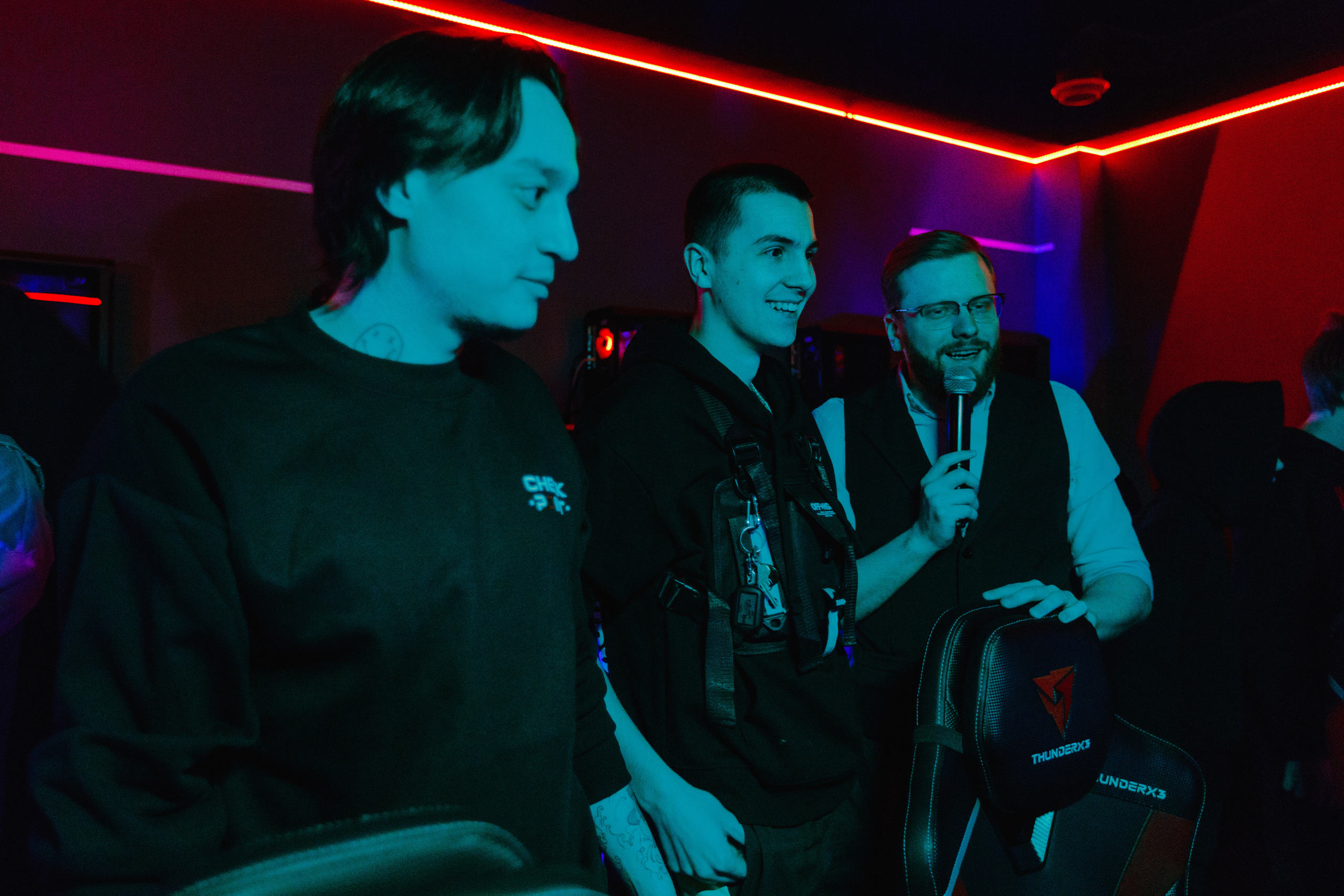 Открытие киберспортивного клуба Checkpoint. Роман Урумбаев фотограф Нижневартовск