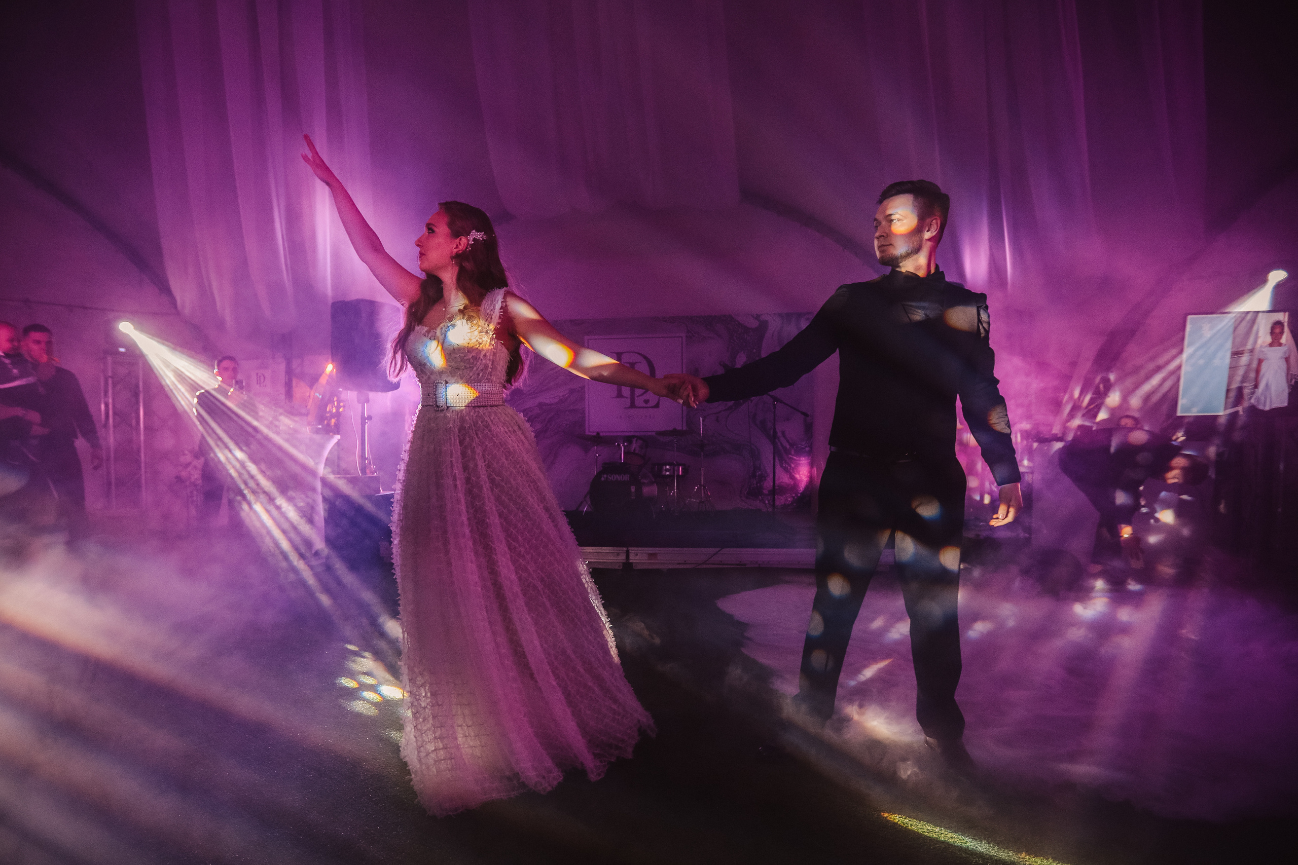 Елизавета + Денис. Роман Урумбаев фотограф Нижневартовск