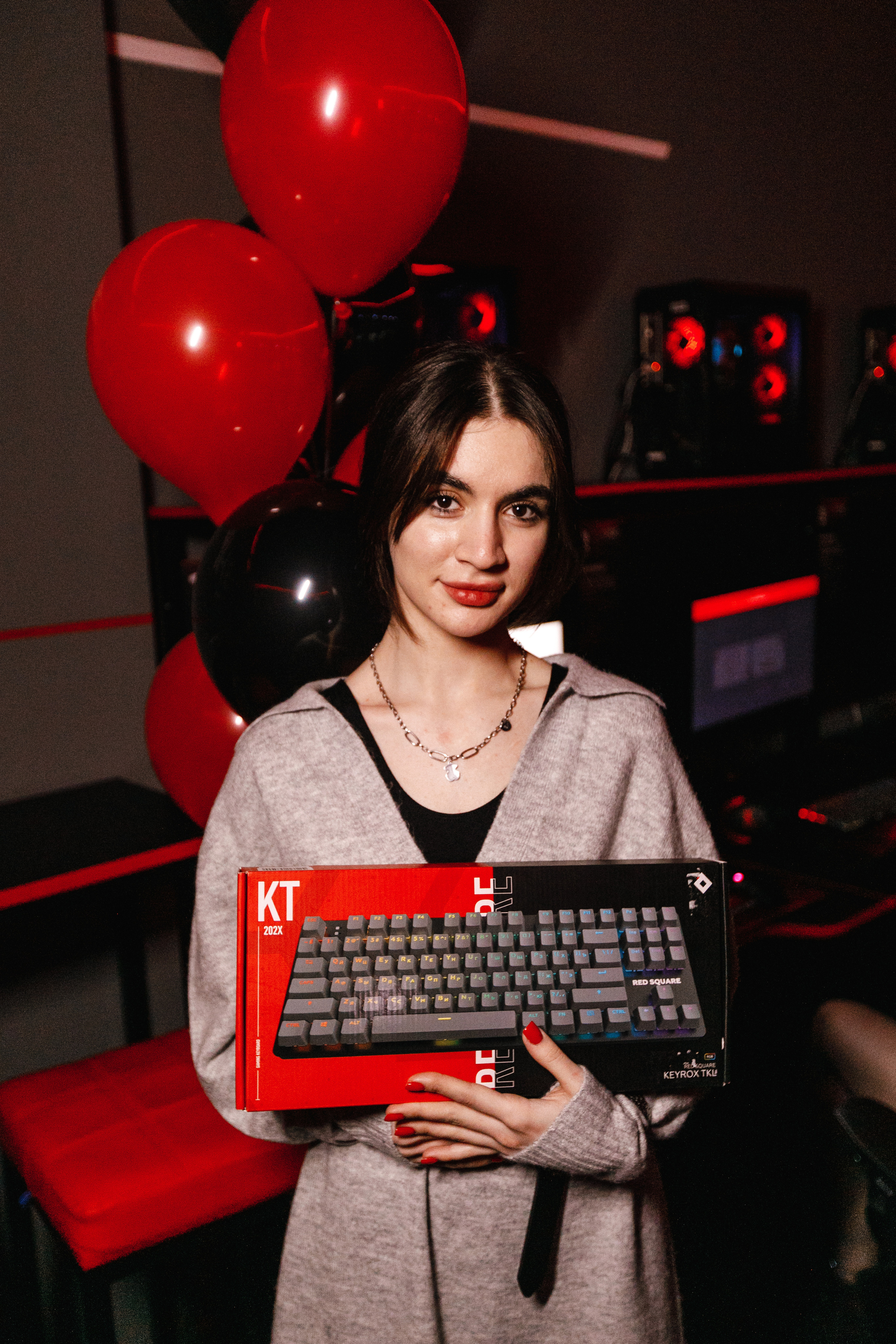 Открытие киберспортивного клуба Checkpoint. Роман Урумбаев фотограф Нижневартовск