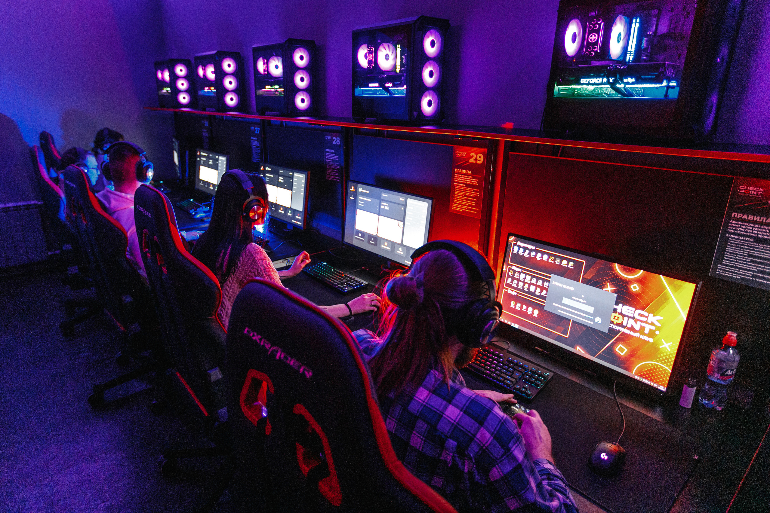 Открытие киберспортивного клуба Checkpoint. Роман Урумбаев фотограф Нижневартовск