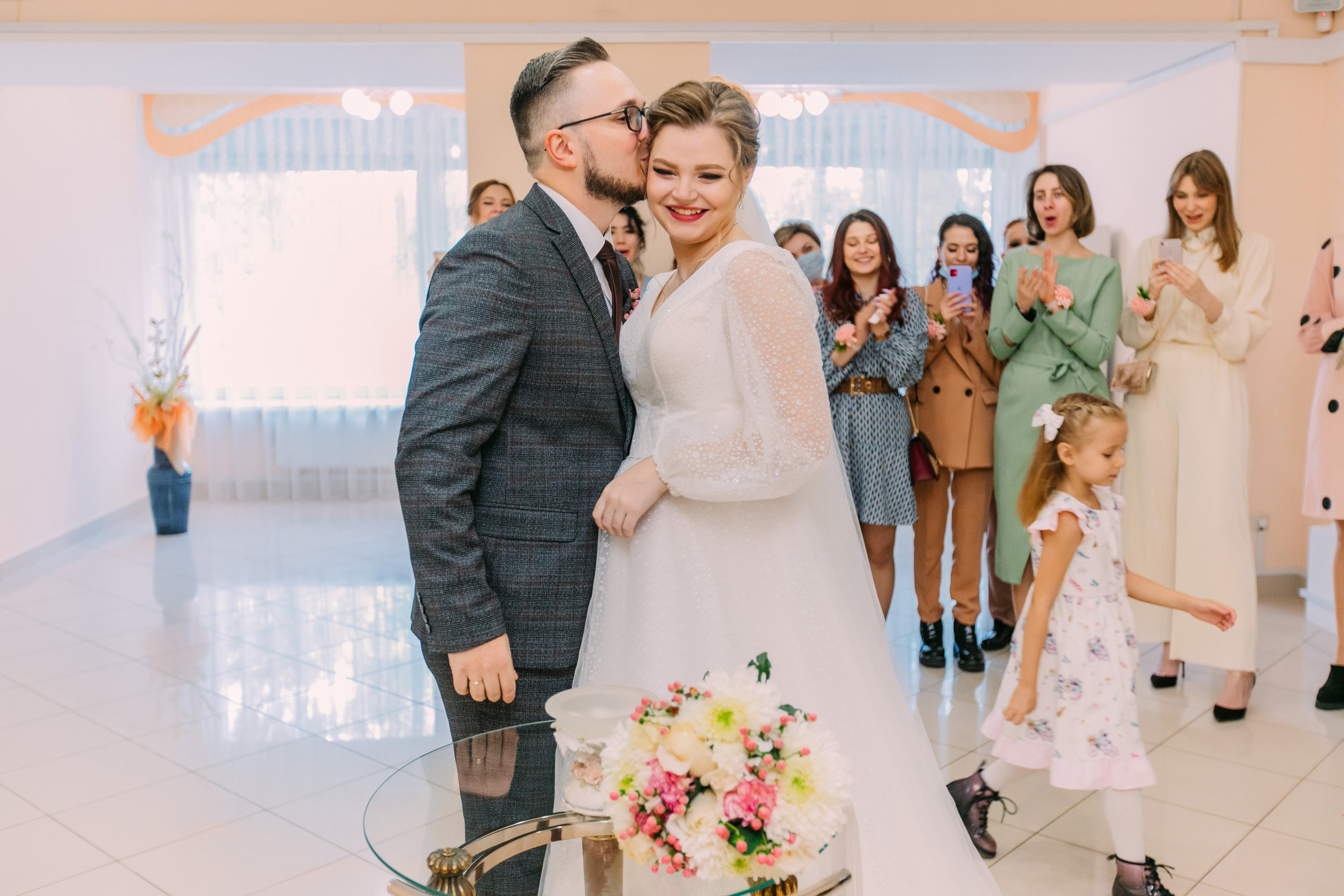 Максим + Анастасия. Роман Урумбаев фотограф Нижневартовск