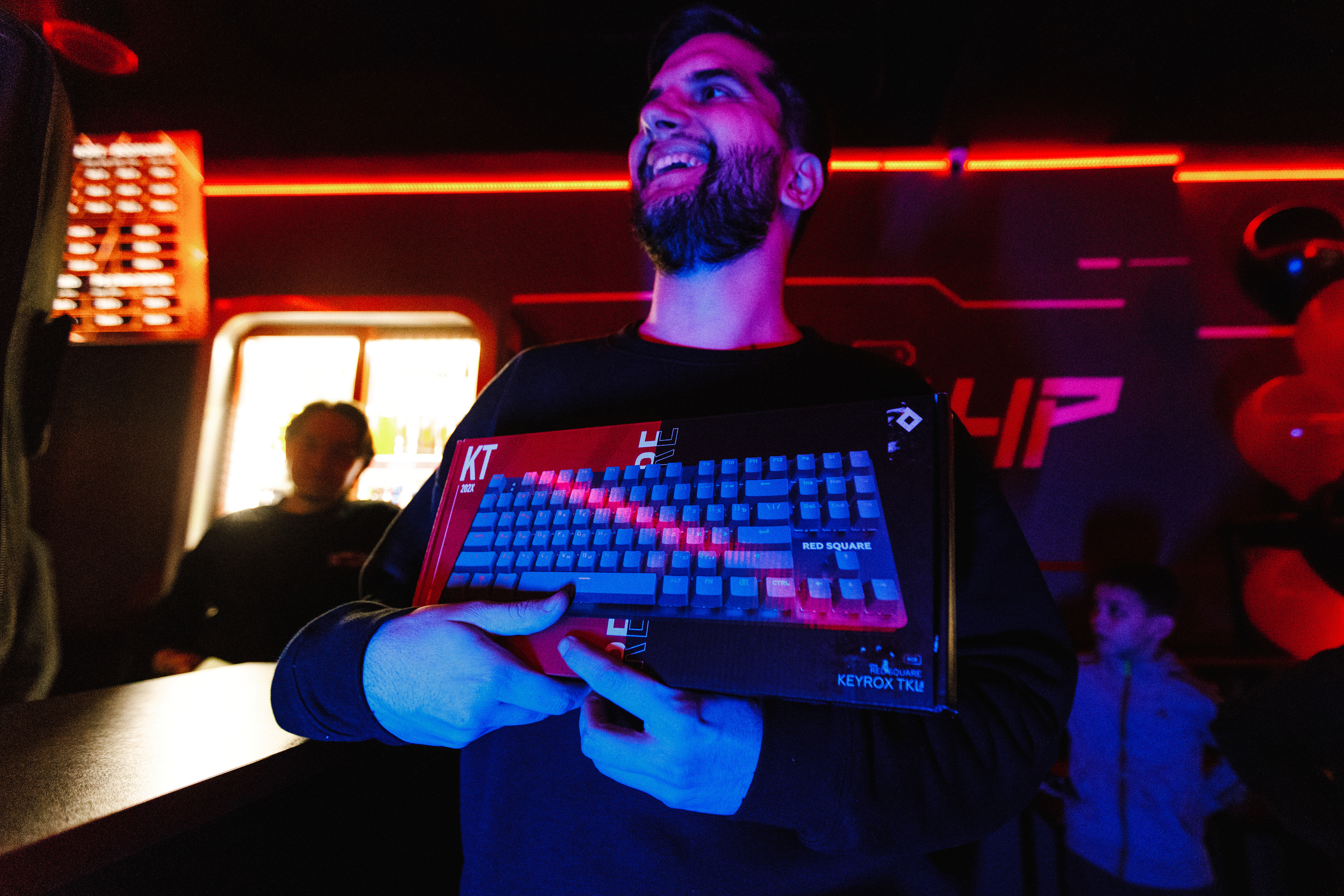 Открытие киберспортивного клуба Checkpoint. Роман Урумбаев фотограф Нижневартовск