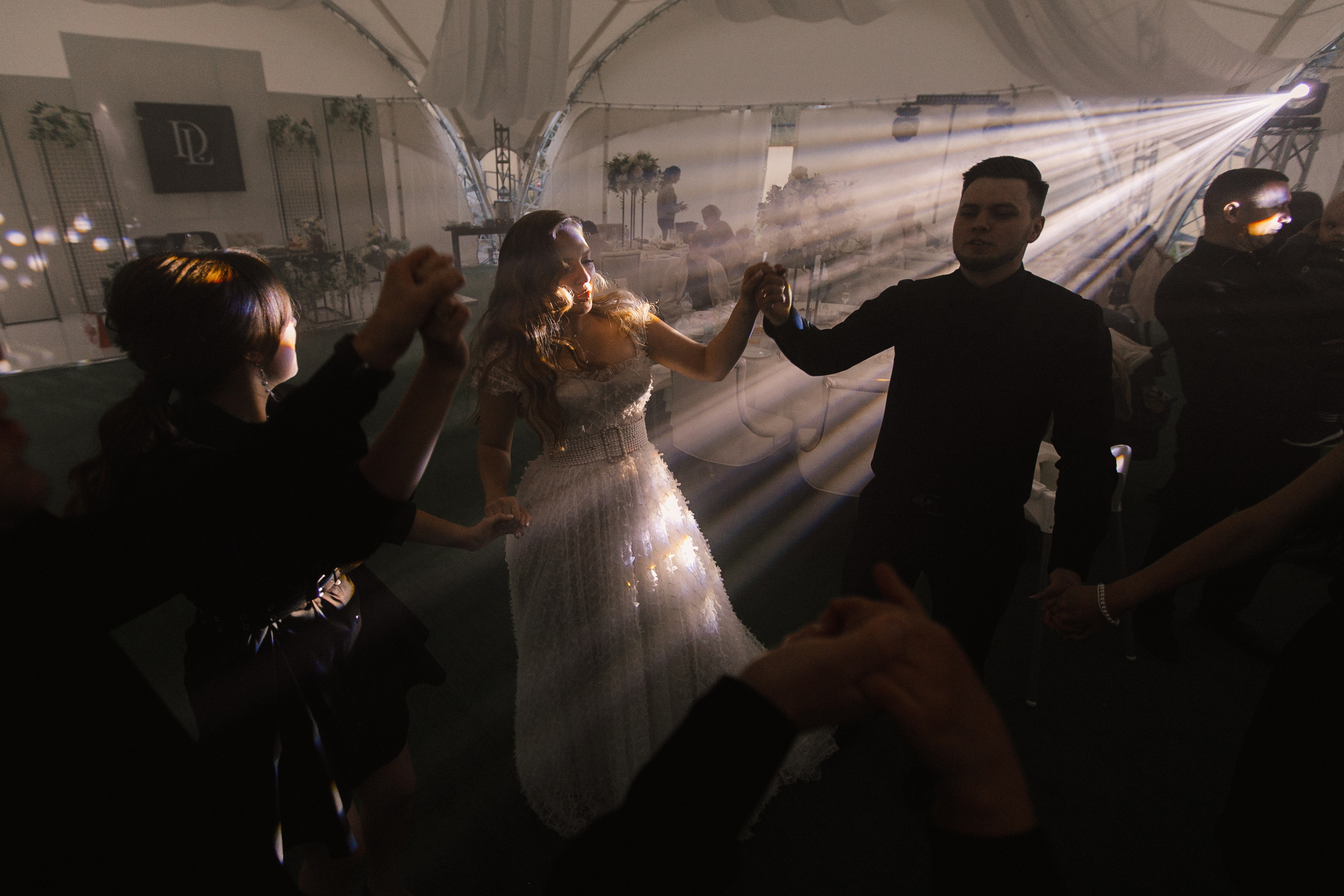 Елизавета + Денис. Роман Урумбаев фотограф Нижневартовск