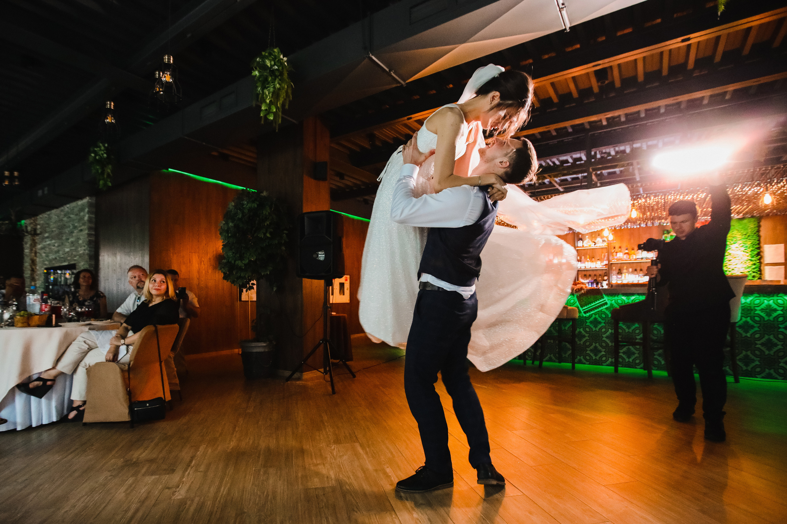 Екатерина + Евгений. Роман Урумбаев фотограф Нижневартовск