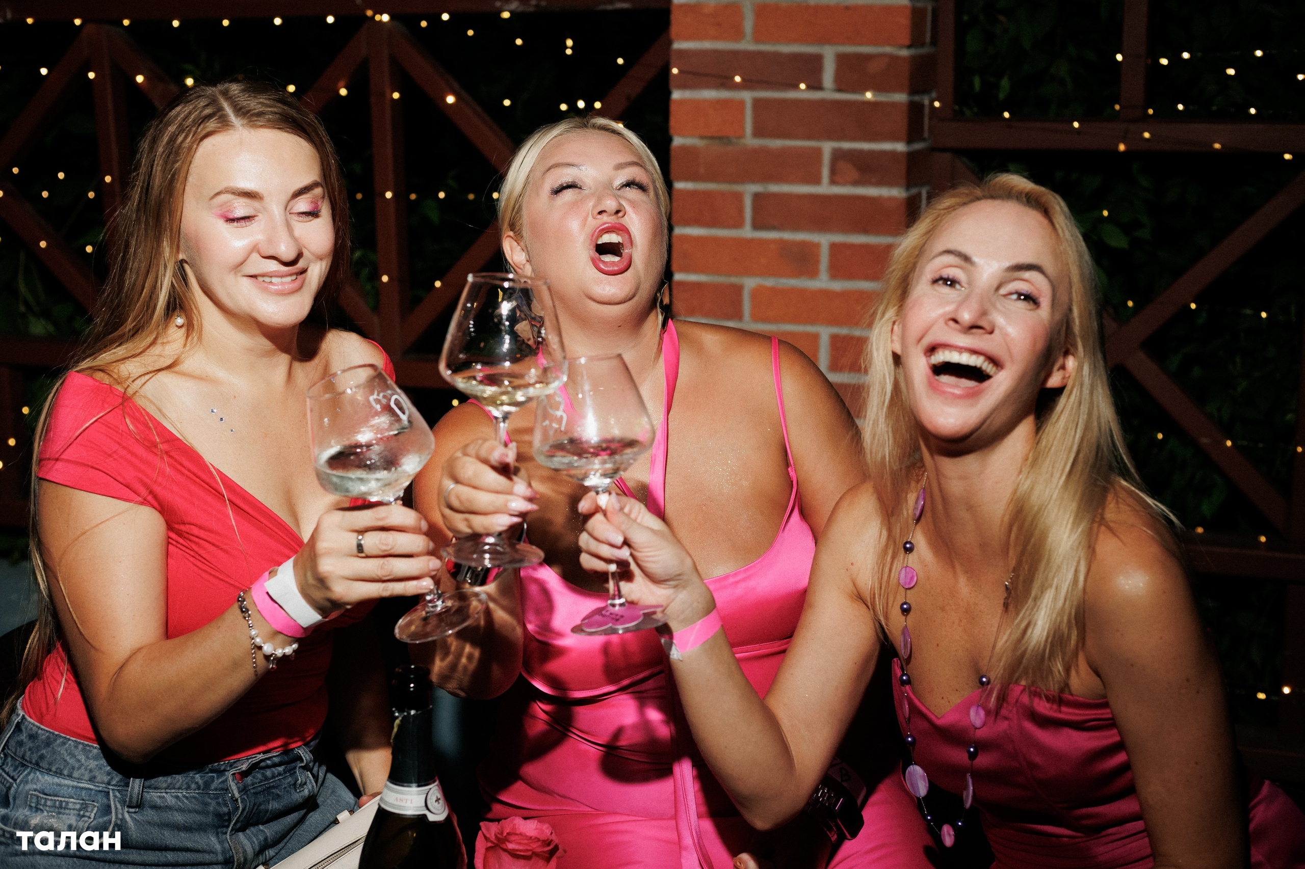 ВИНОТЕКА [бар+магаз] — BIRTHDAY PARTY. СВОИ. ФОТООТЧЕТЫ-СОБЫТИЯ-МЕСТА