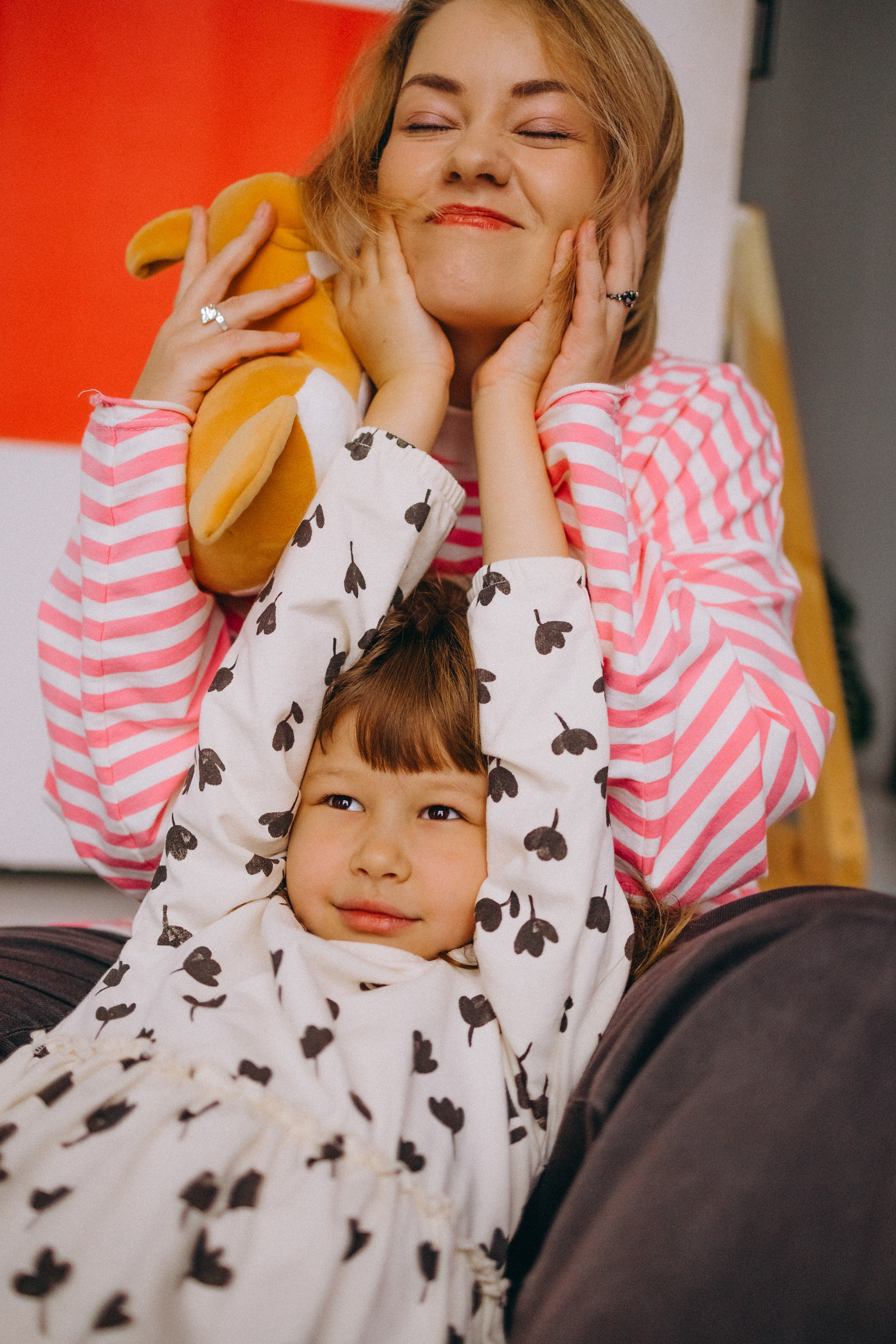 Мика Сара. Главная