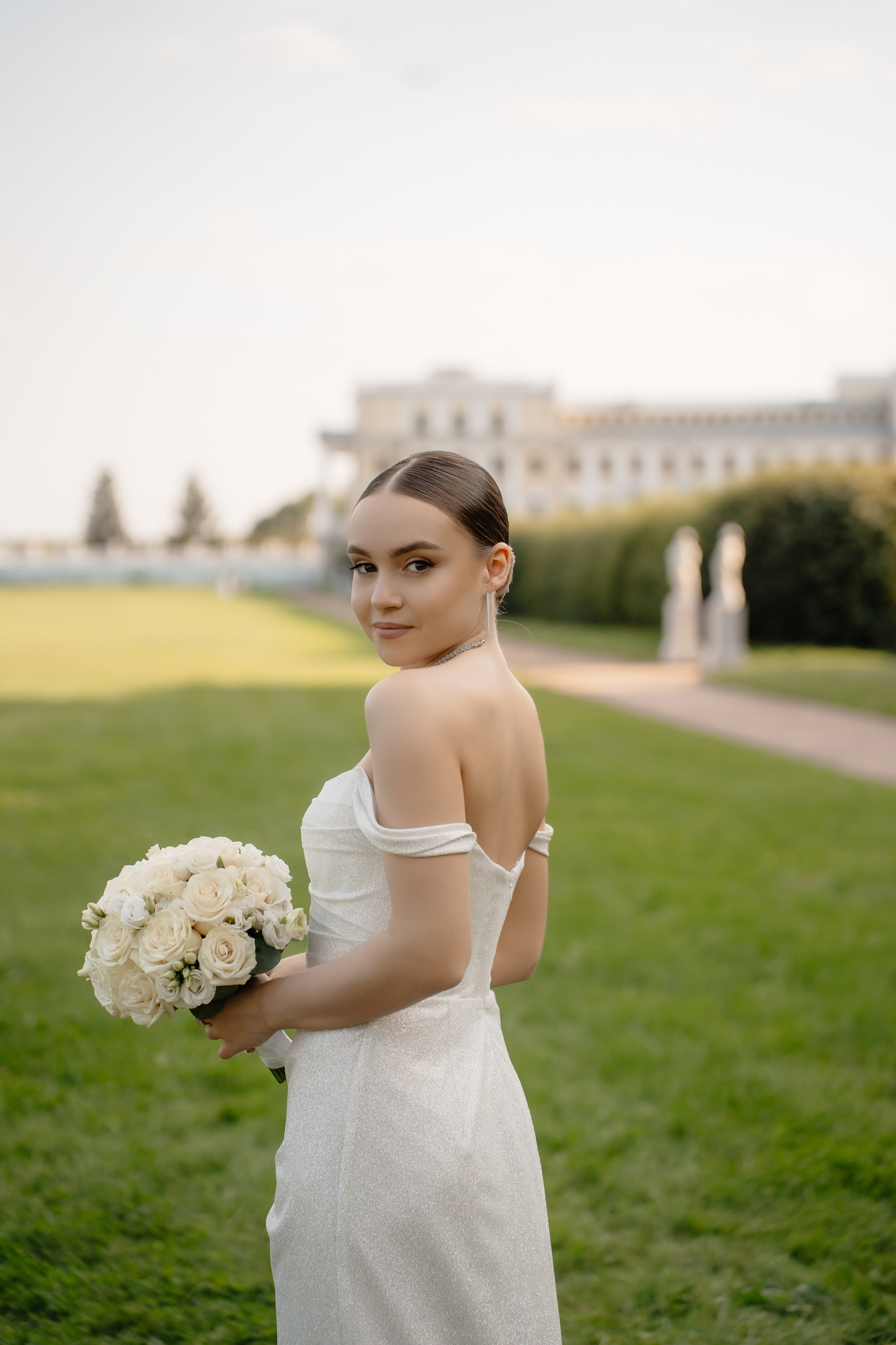 Свадебная фотосессия в парке Архангельское. Свадебный и семейный фотограф в Москве Светлана Зоткина