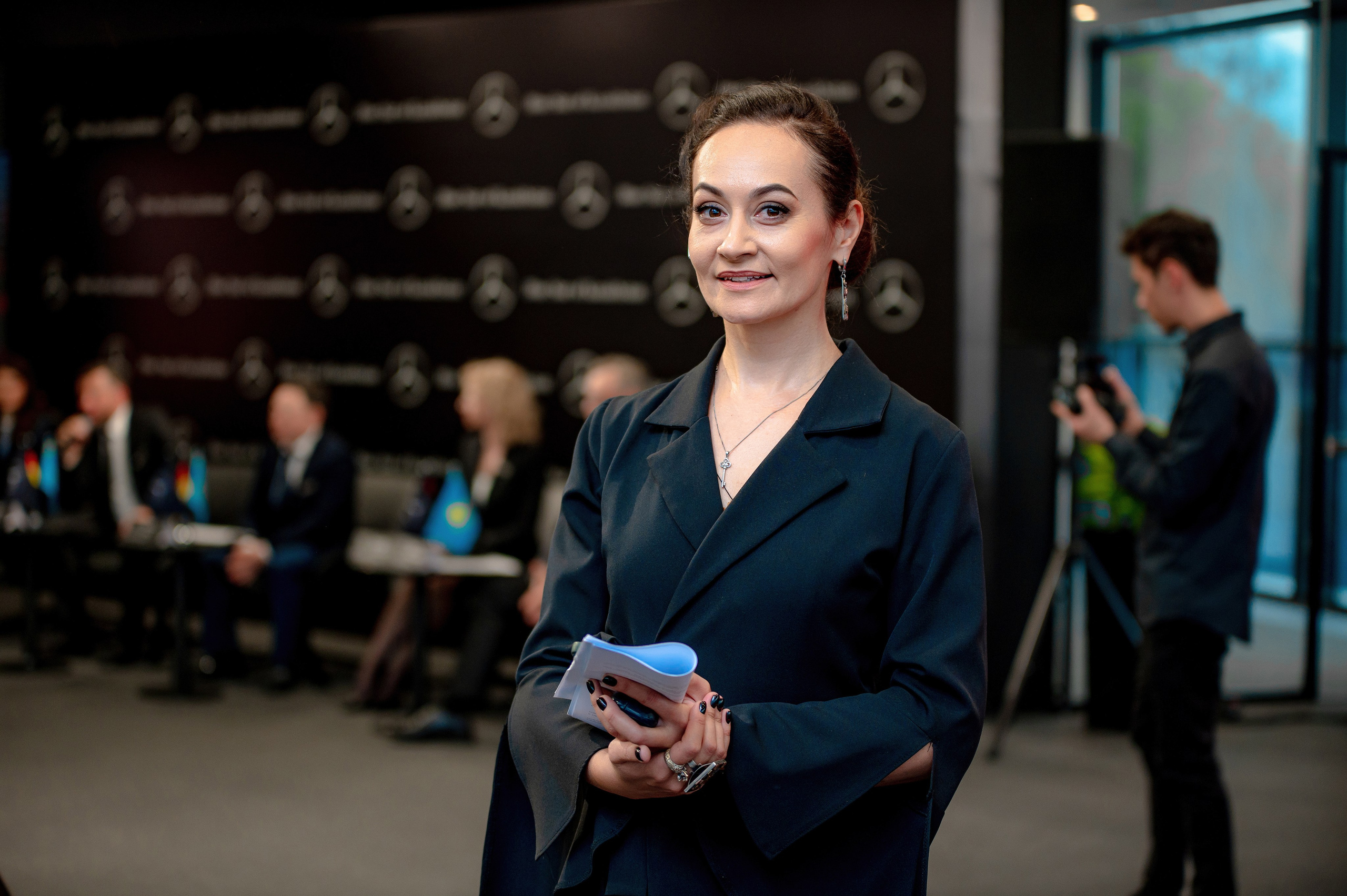 Презентации. Открытия. Елена Северина фотограф, Алматы: репортаж (спорт, концерты, конференции), предметная и фуд-съёмка, портреты, каталоги, фэшн, ретушь