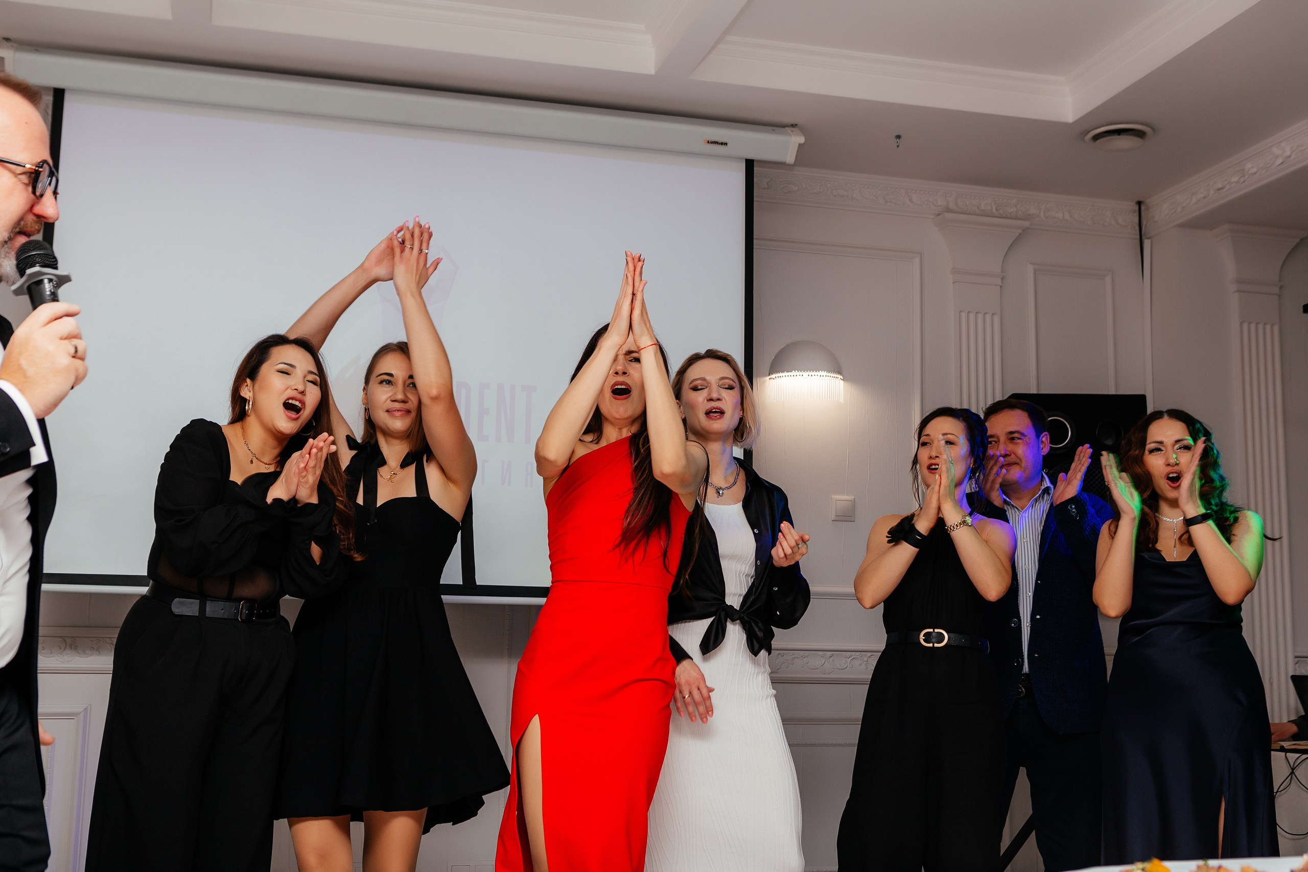 Юбилей стоматологии. Контент фотограф, съемка для маркетплейсов, фуд съемка и репортажи в Новосибирске Ралия Галеева