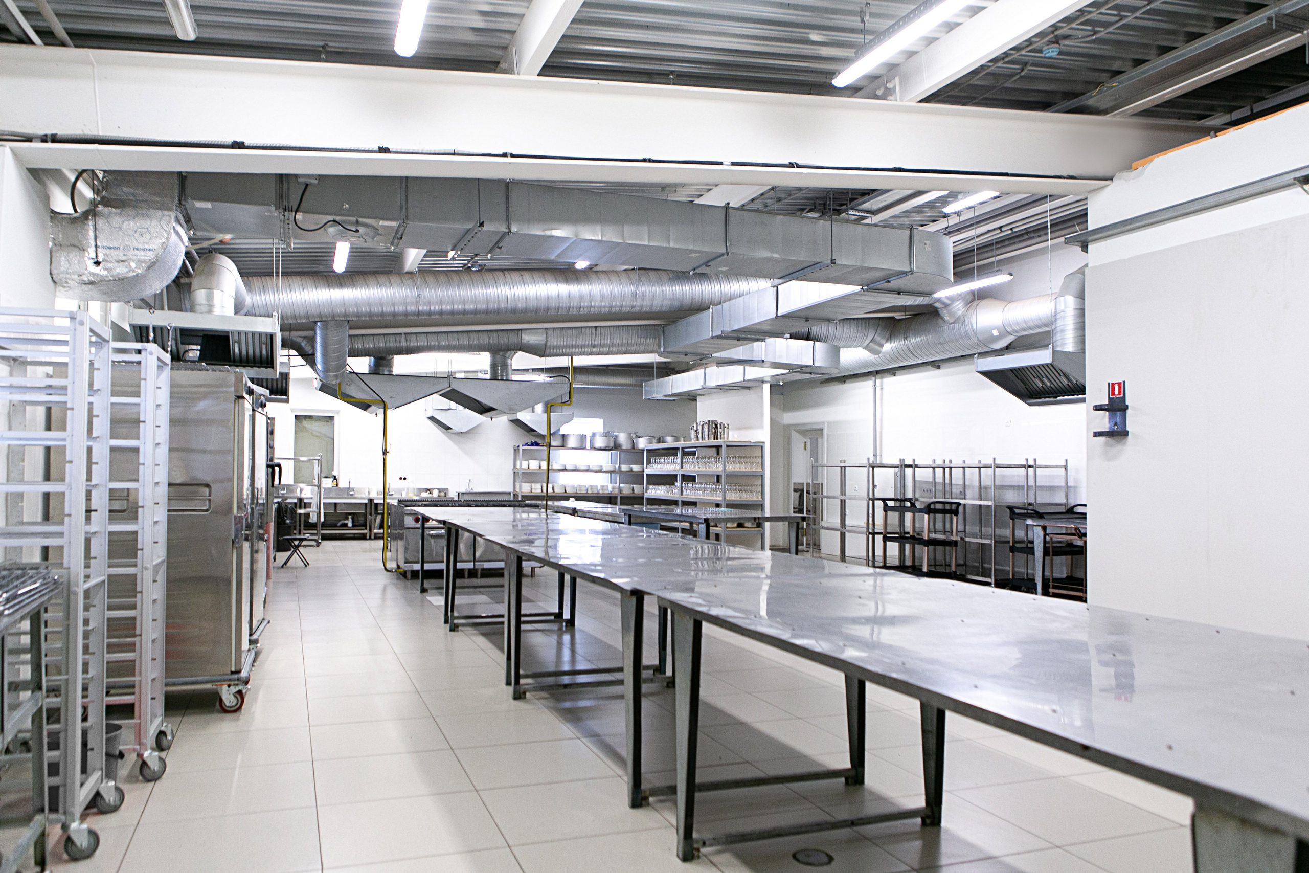 Банкетный зал Grand Holl. Контент фотограф, съемка для маркетплейсов, фуд съемка и репортажи в Новосибирске Ралия Галеева