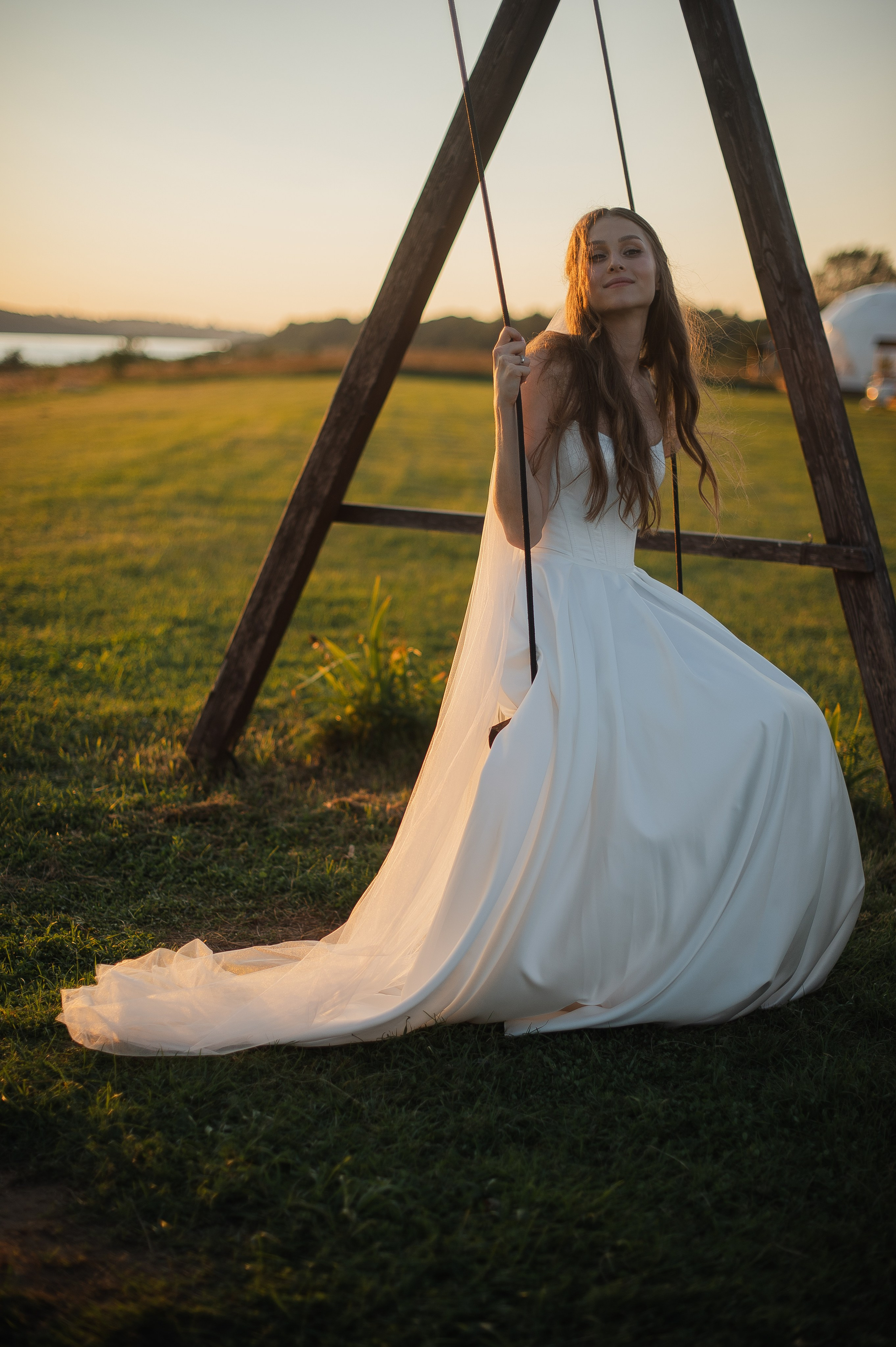 Свадьба на берегу Волги. Свадебный фотограф в Ярославле Денис Медоваров