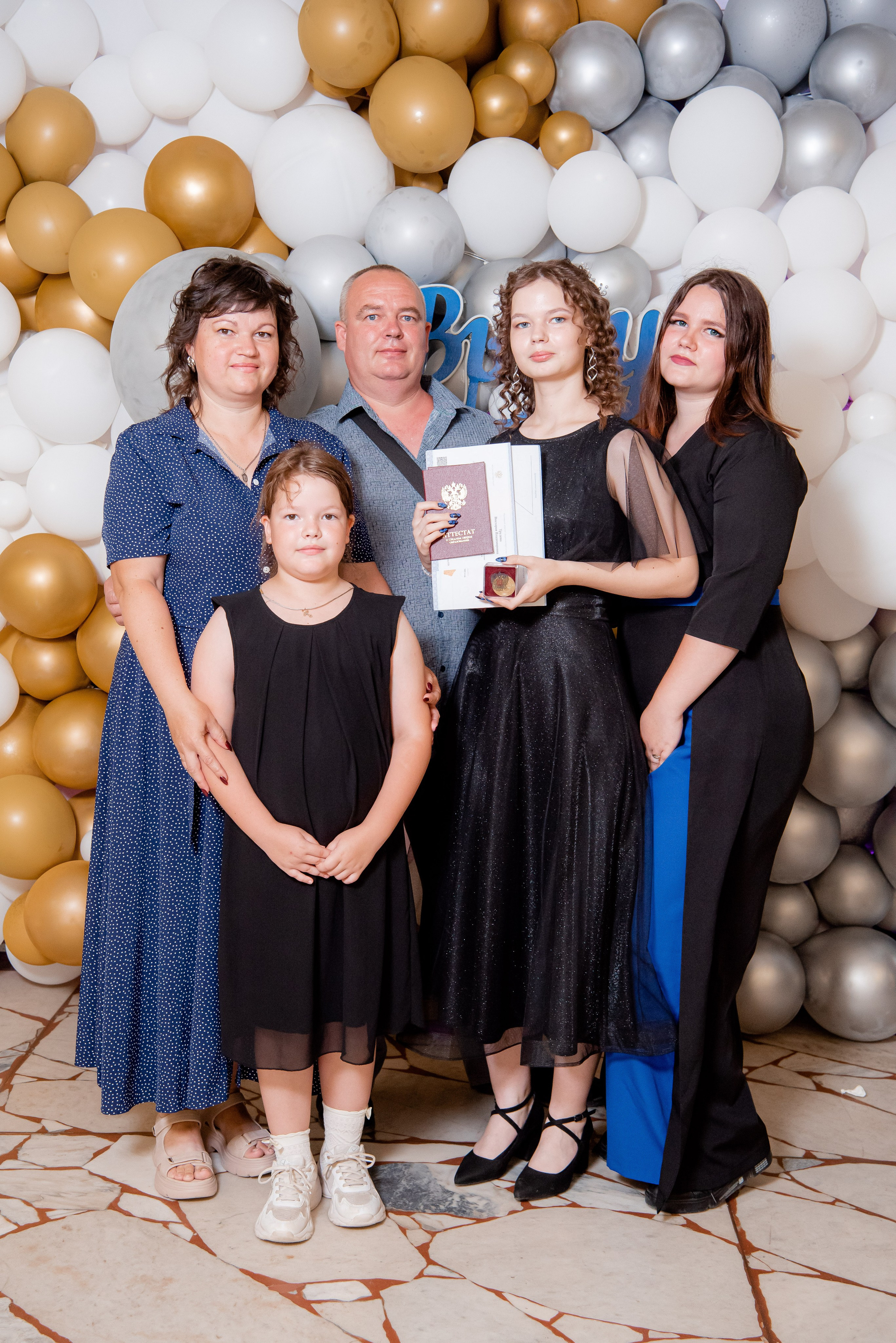 30 Школа. Вручение и Банкет. ДК Юбилейный и Банхоф. Фотограф в Волгограде и Волжском Александр Горбань