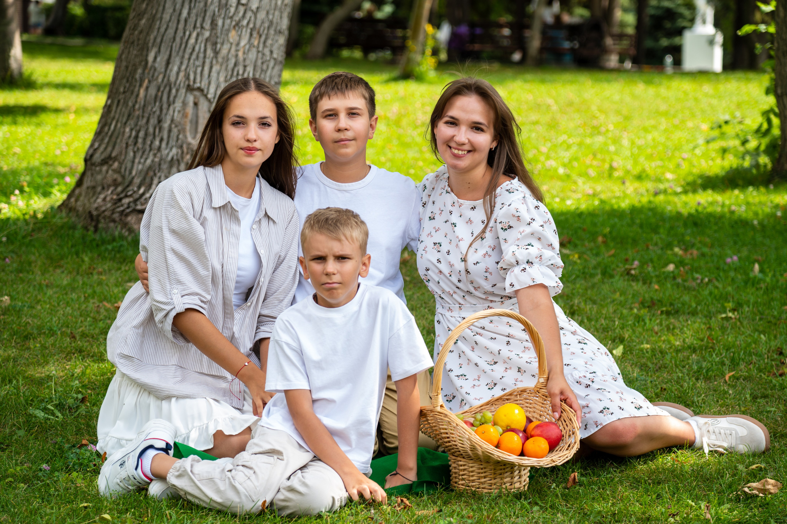 семейная фотосессия , семейный фотограф , семейная фотосессия на природе. семейная фотография семейная съемка , семейный портрет
