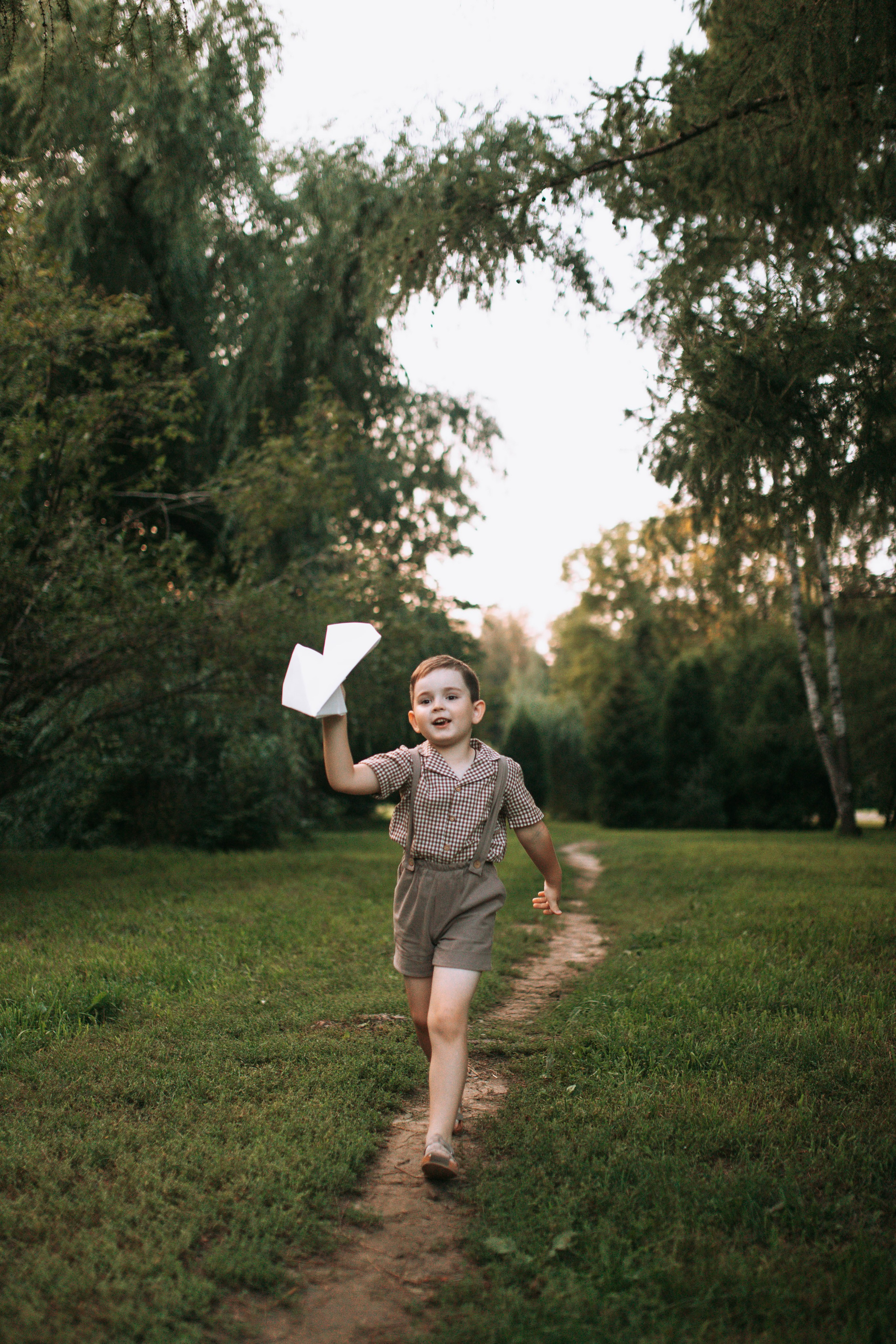 Весёлая прогулка вместе с мамой. Свадебный и семейный фотограф в Нижнем Новгороде