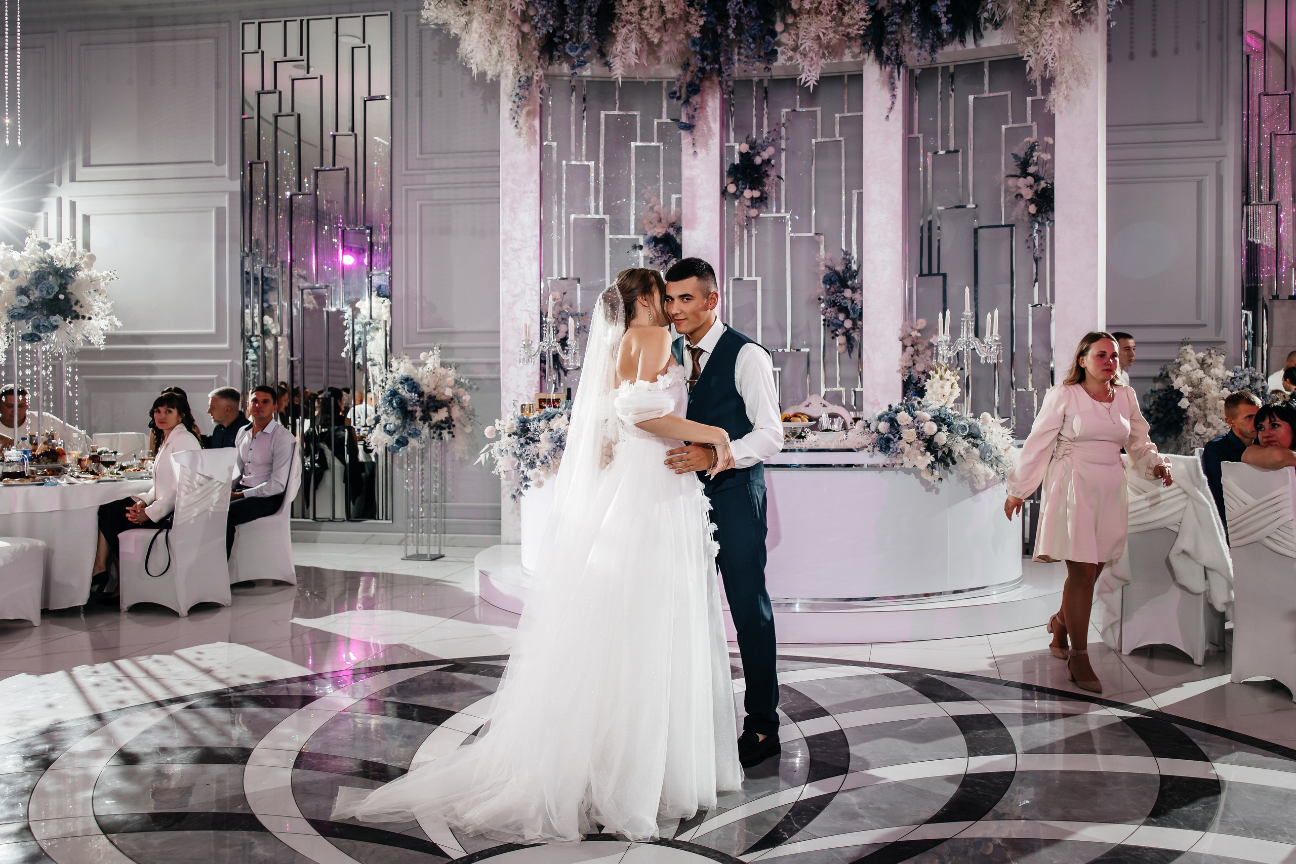 Анонс свадьбы Максима и Алены. Свадебный фотограф в Крыму и Севастополе Ольга Баскакова