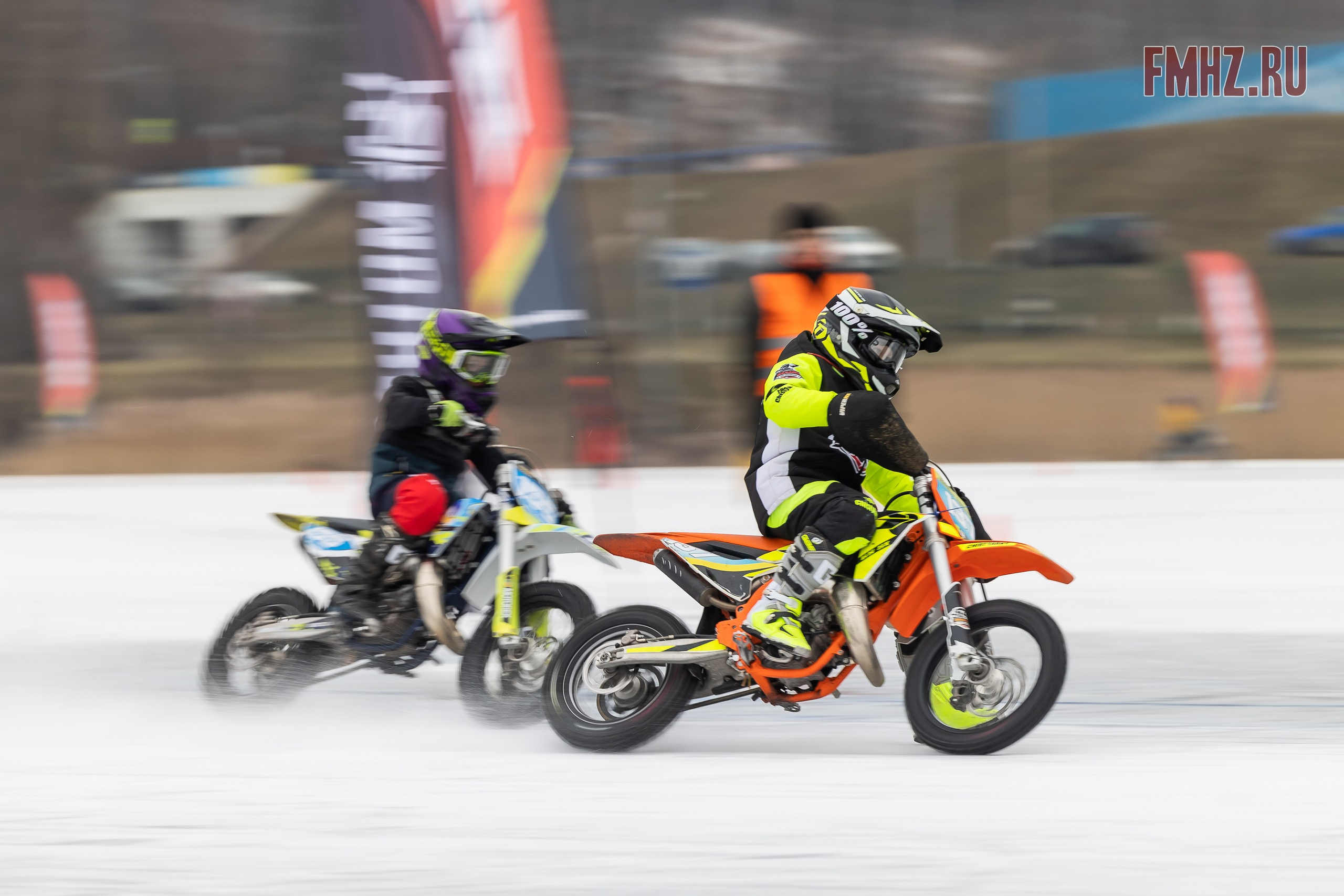 Первый этап Кубка МФР по мотокроссу на льду Большого Крылатского пруда в Москве. 8 февраля 2025 г. Фотограф Владимир Охрименко