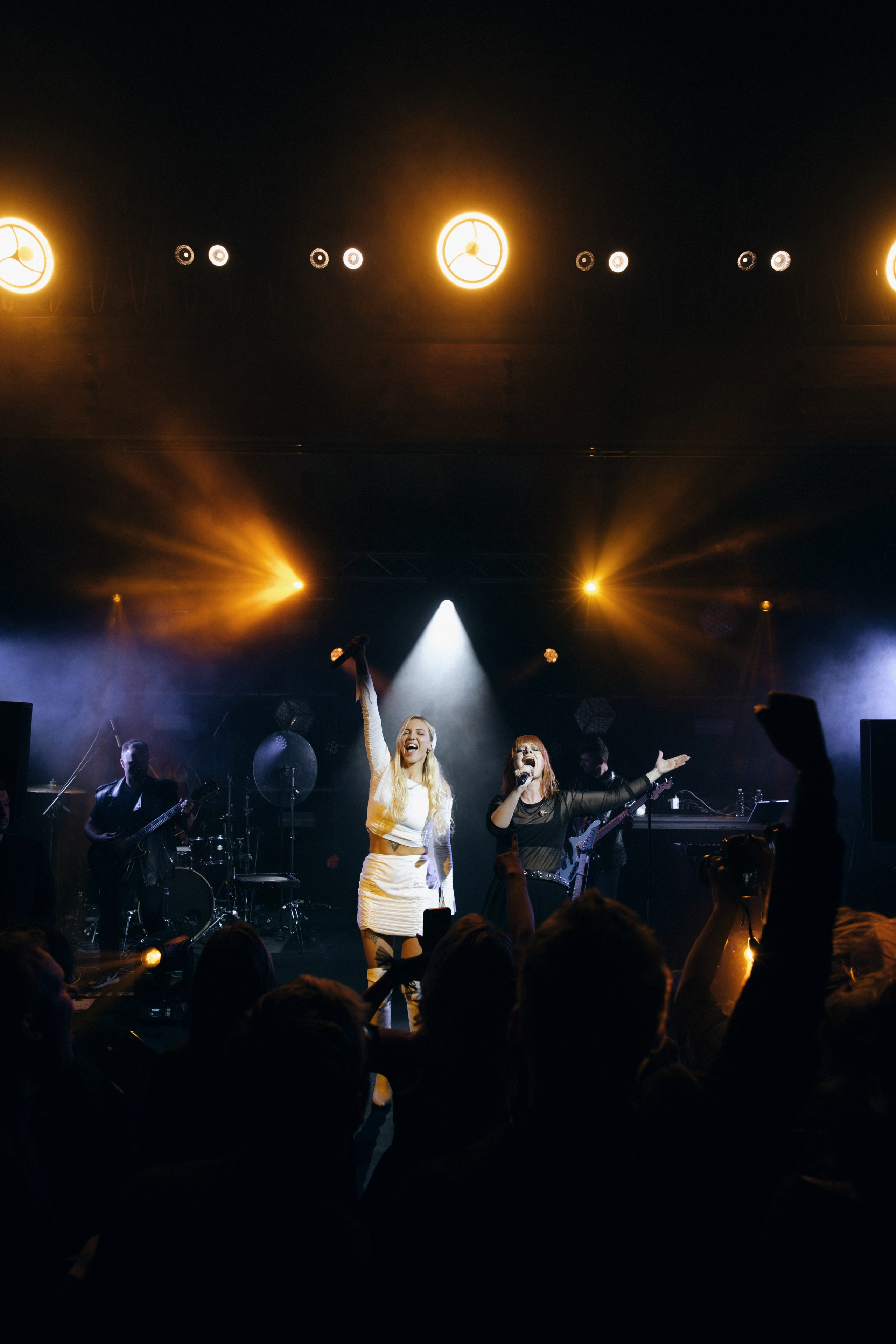 Mary Gu & Toli Wildways. VENSKAYA WEDDING & EVENT PLANNER