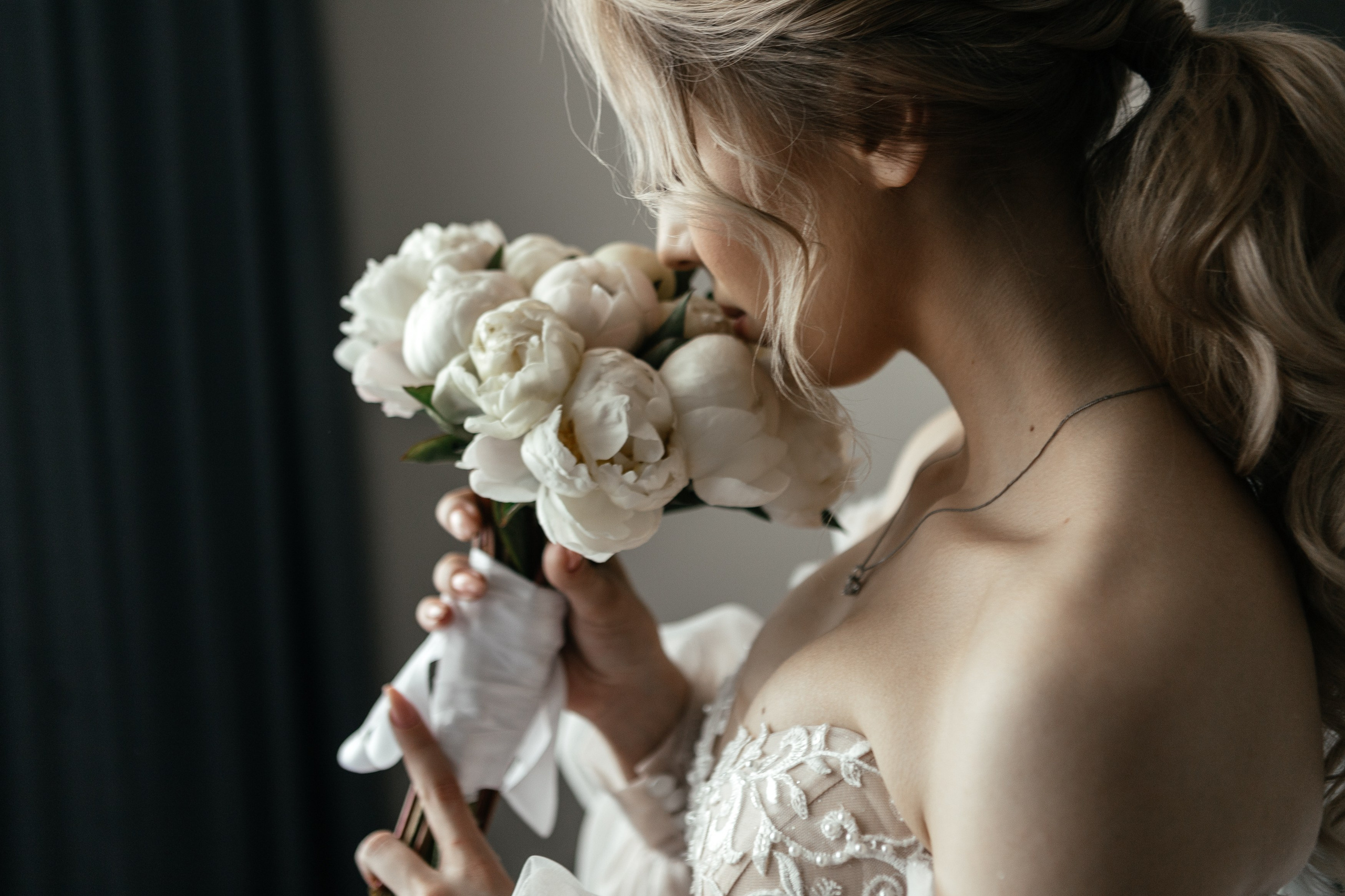 Свадебный фотограф Уфа — Руслан ГабдлисламовЖивые эмоции, красивые кадры, воспоминания на всю жизнь.Работаю по всей Республике Башкортоста. Свадебный фотограф Уфа Руслан Габдлисламов